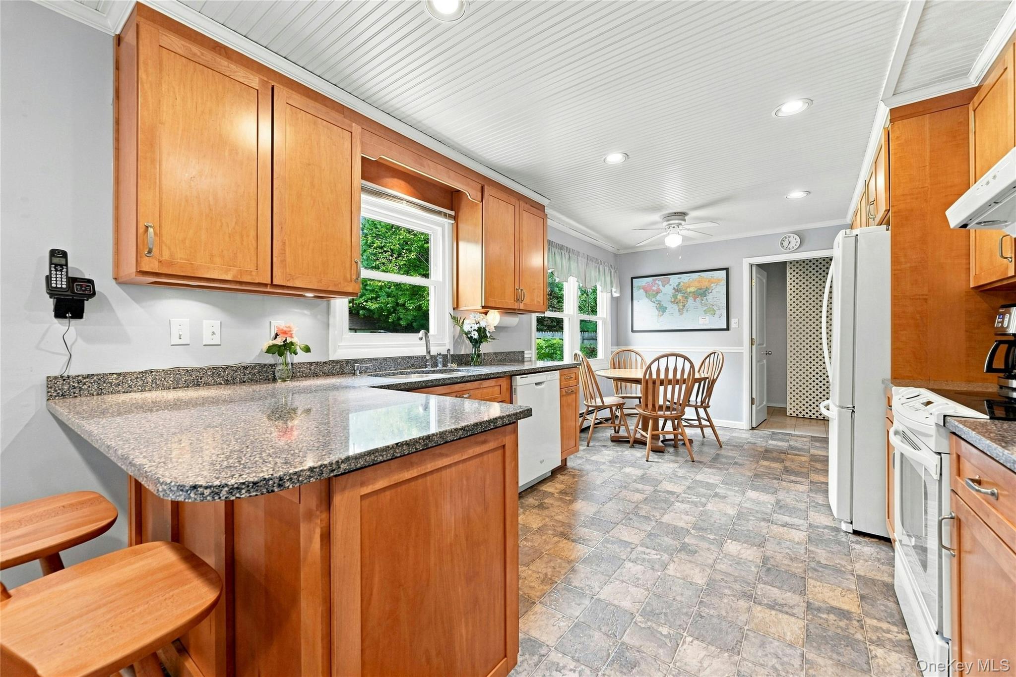 20 Hastings Drive — photo 13