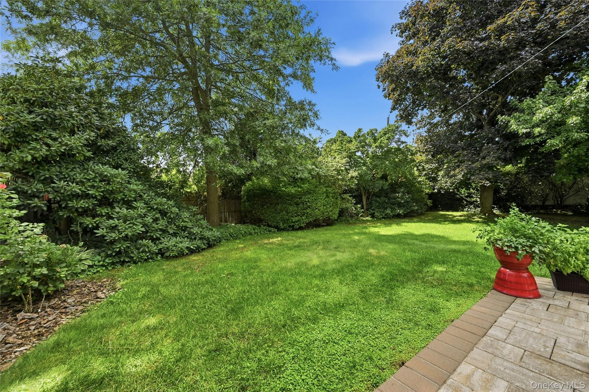 20 Hastings Drive — photo 33