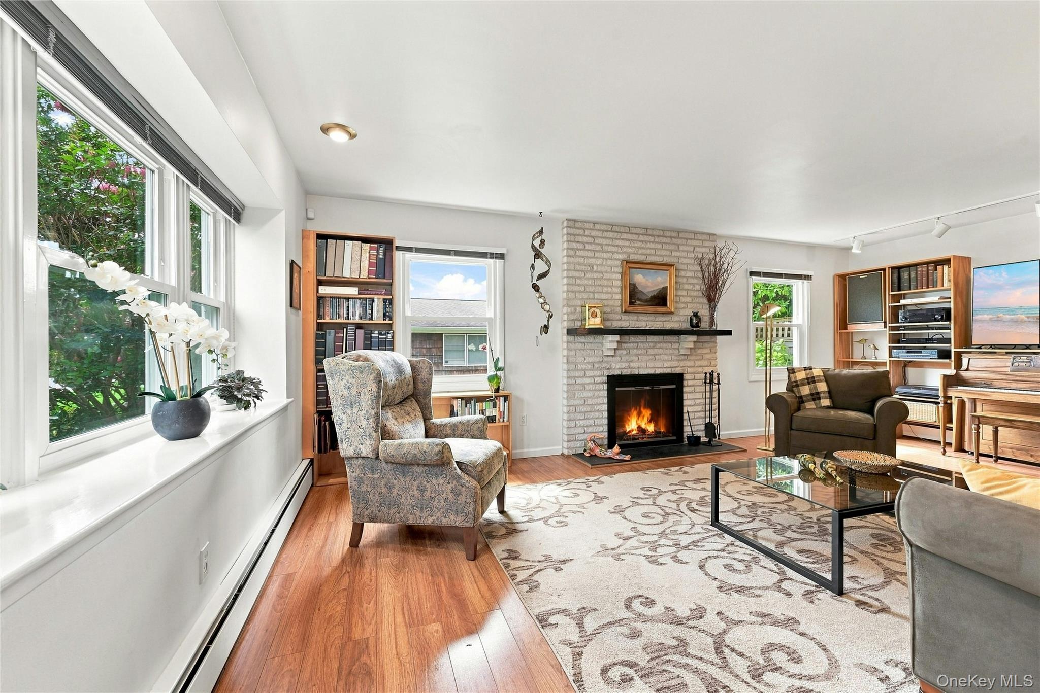 20 Hastings Drive — photo 4