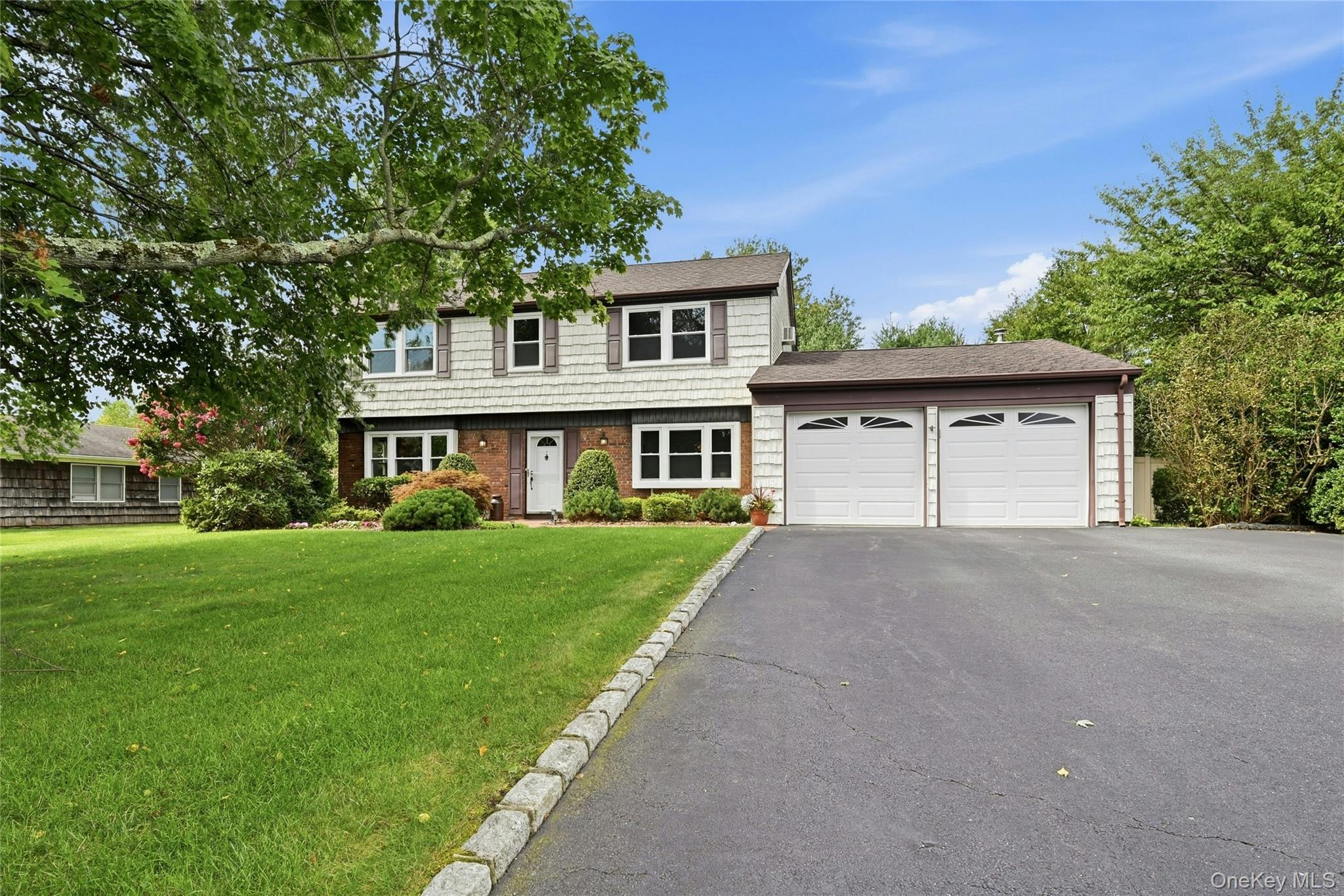 20 Hastings Drive, Stony Brook