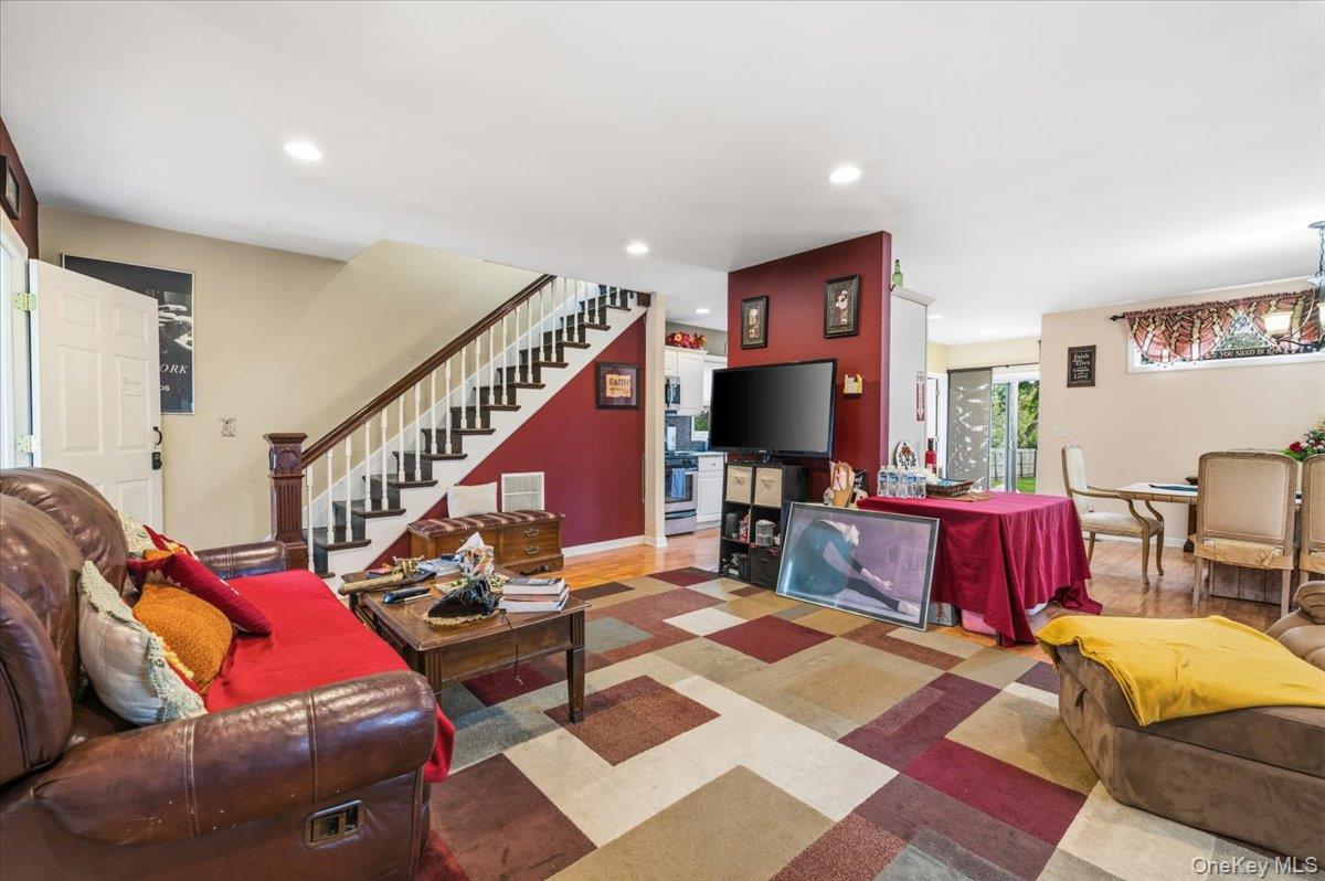 56 Sycamore Street — photo 6