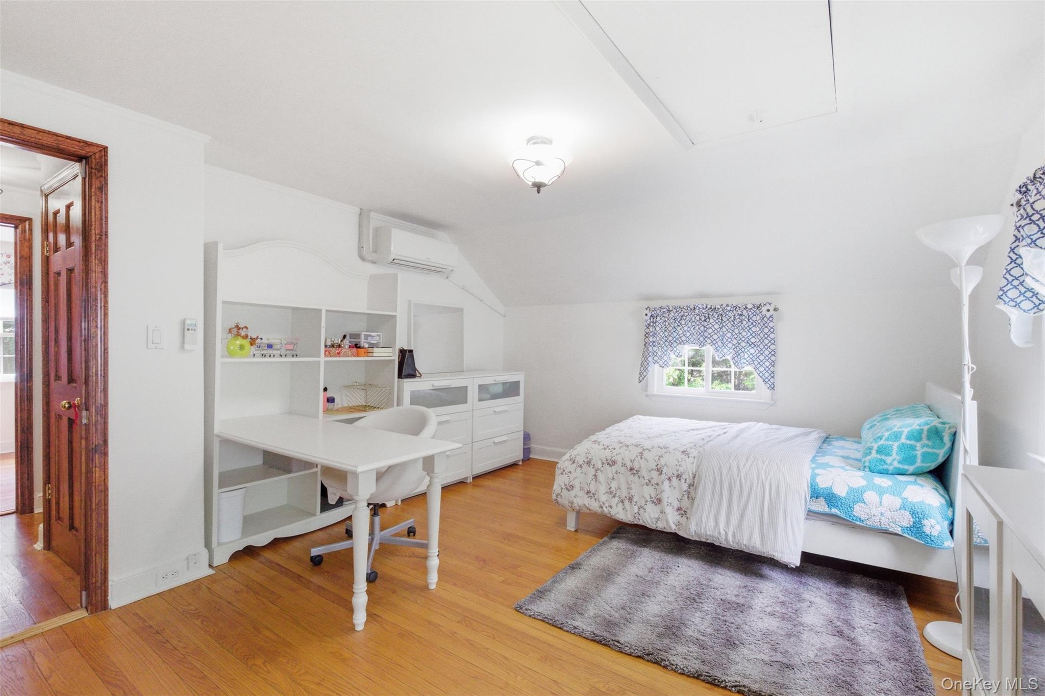 47 Onderdonk Avenue — photo 20