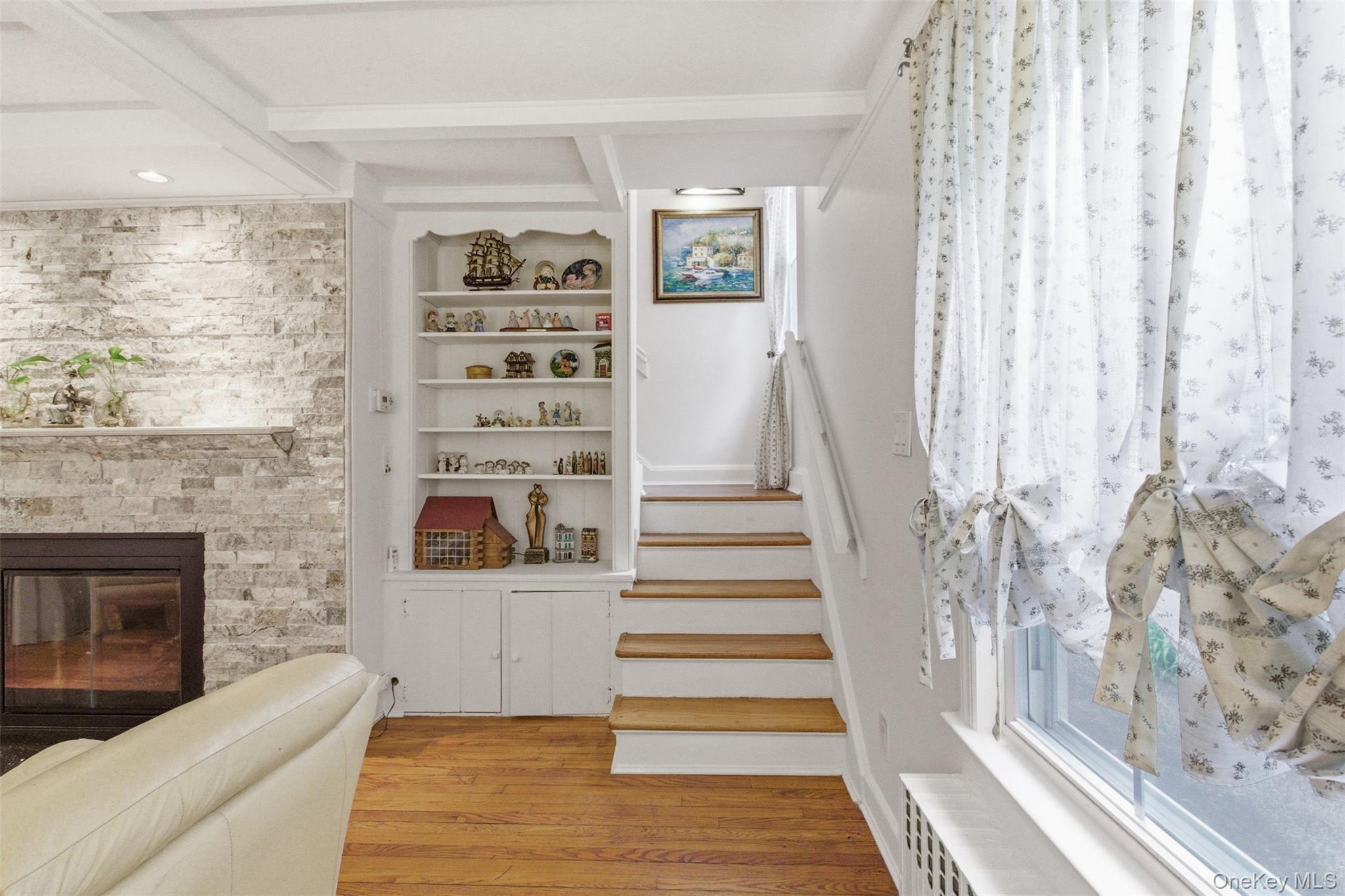 47 Onderdonk Avenue — photo 25