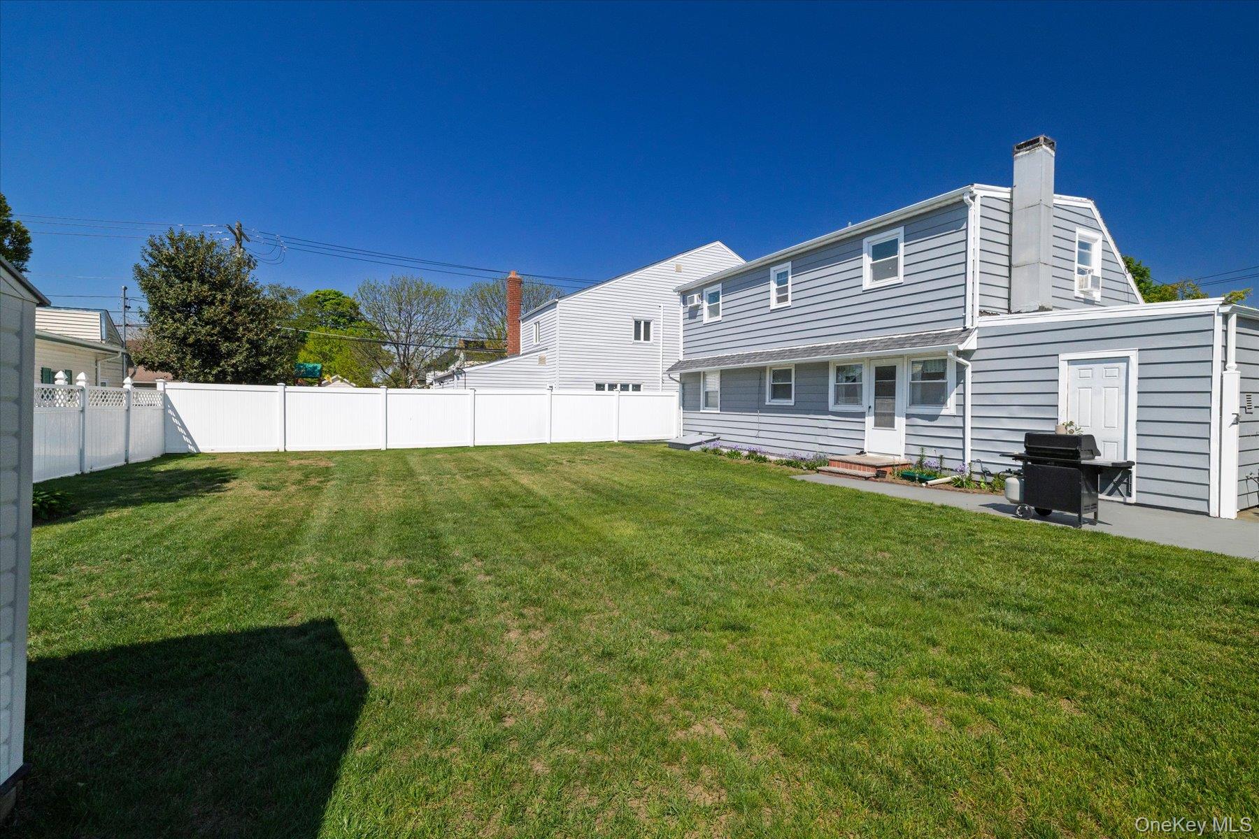 265 Windsor Parkway — photo 27