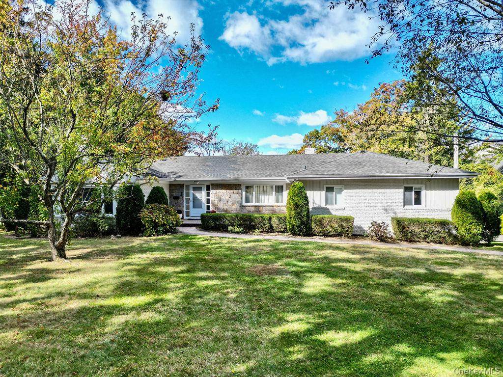 24 Hemlock Drive, Great Neck