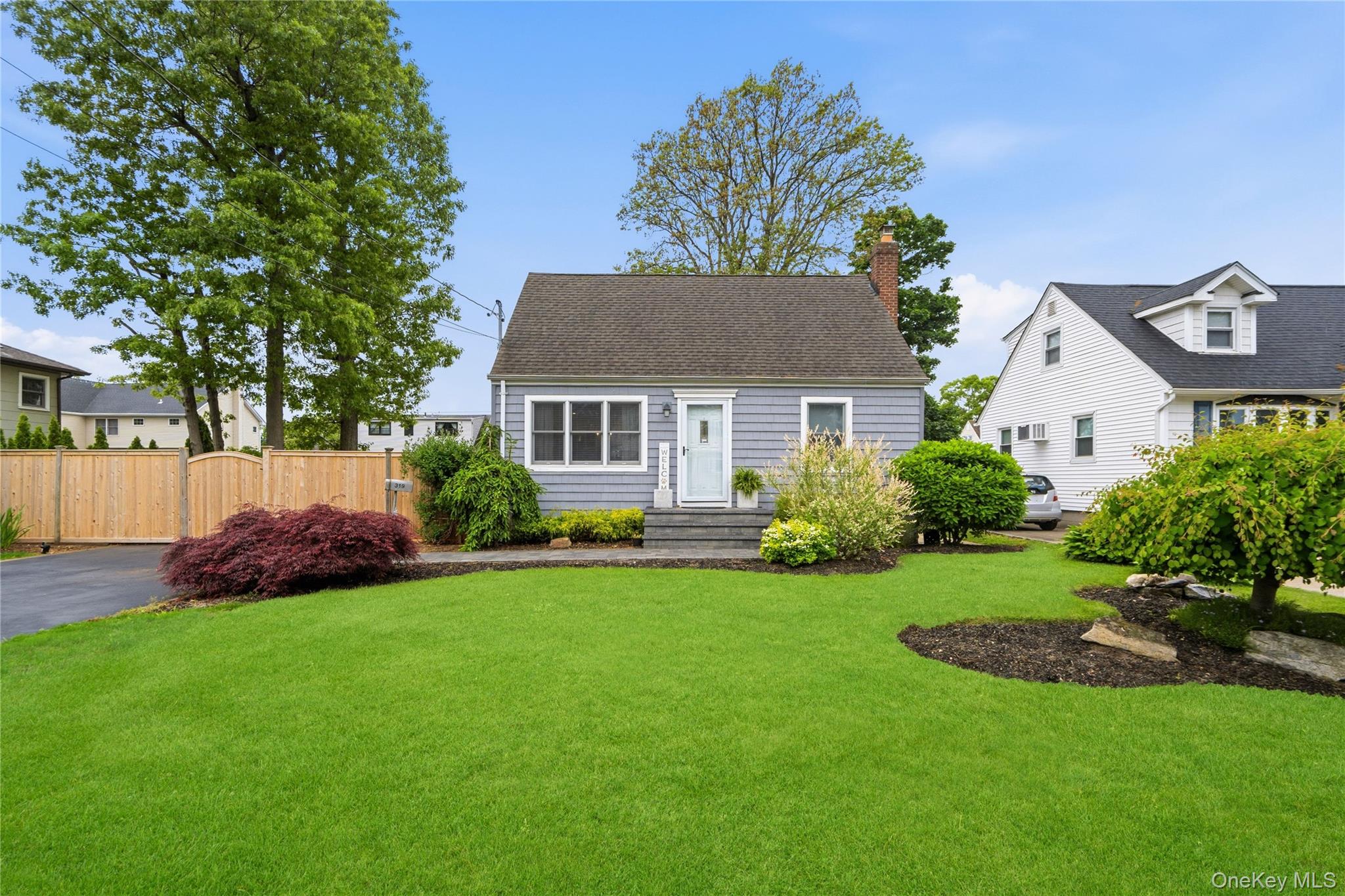 319 Fulton Avenue, Lindenhurst
