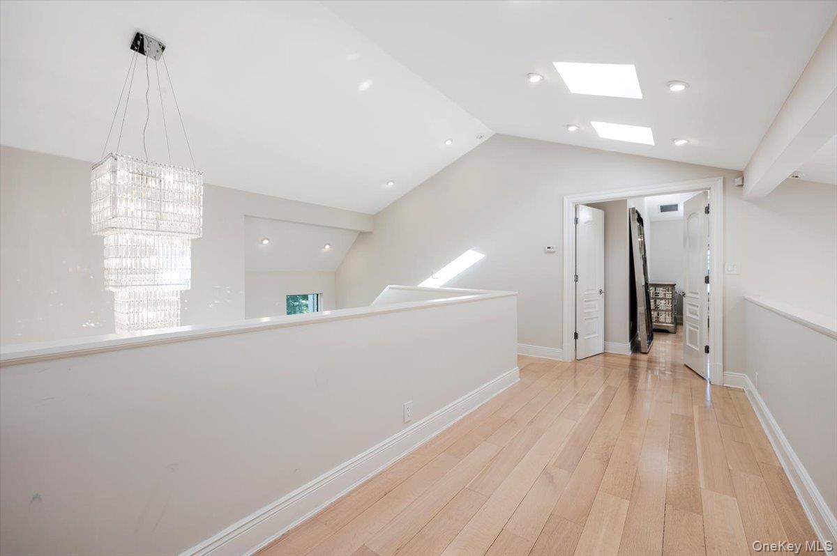 5 Twin Ponds Street — photo 34