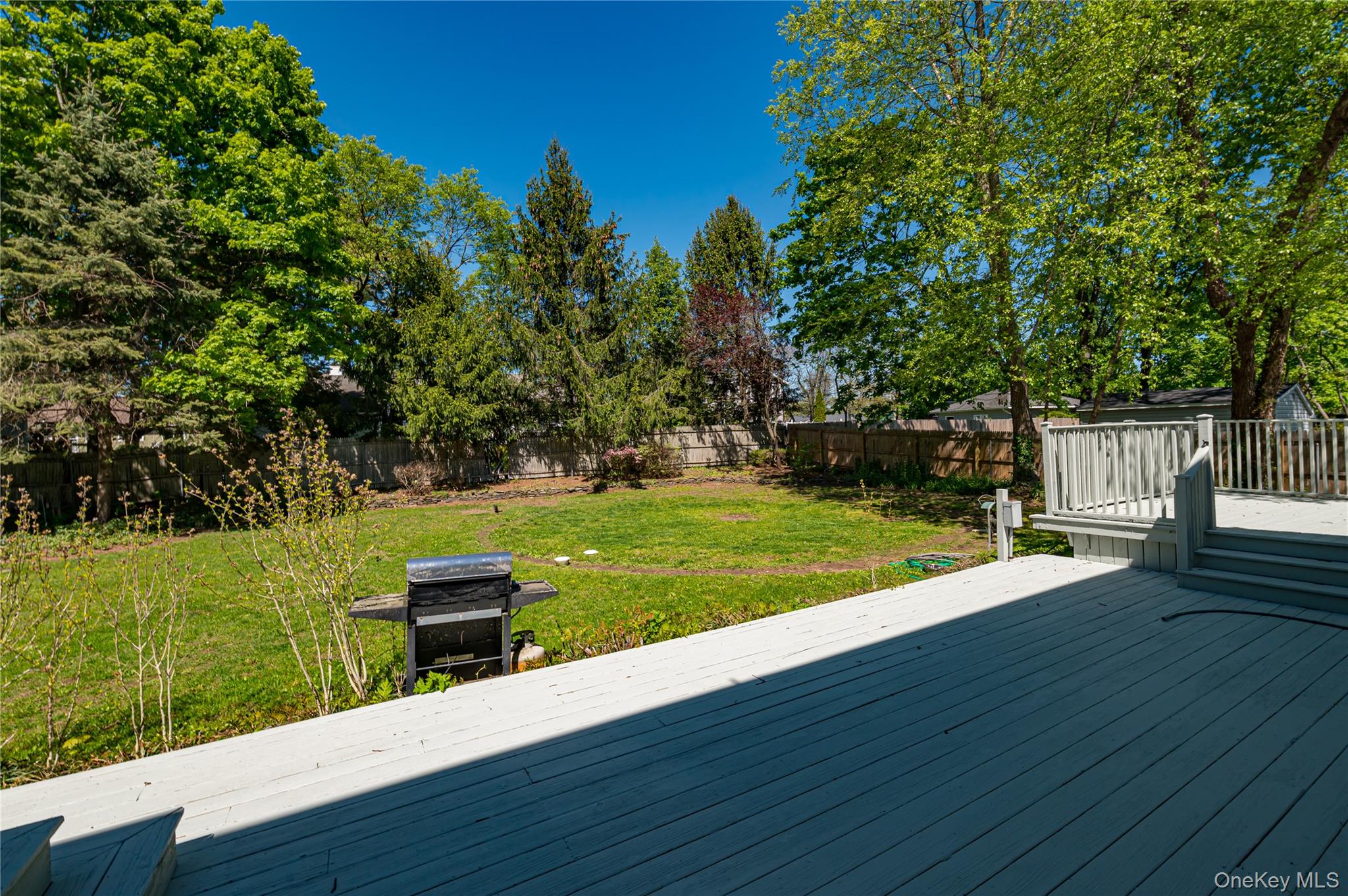 220 Windsor Avenue — photo 25