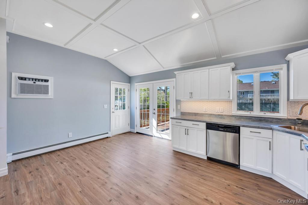 59 Applegate Drive — photo 18