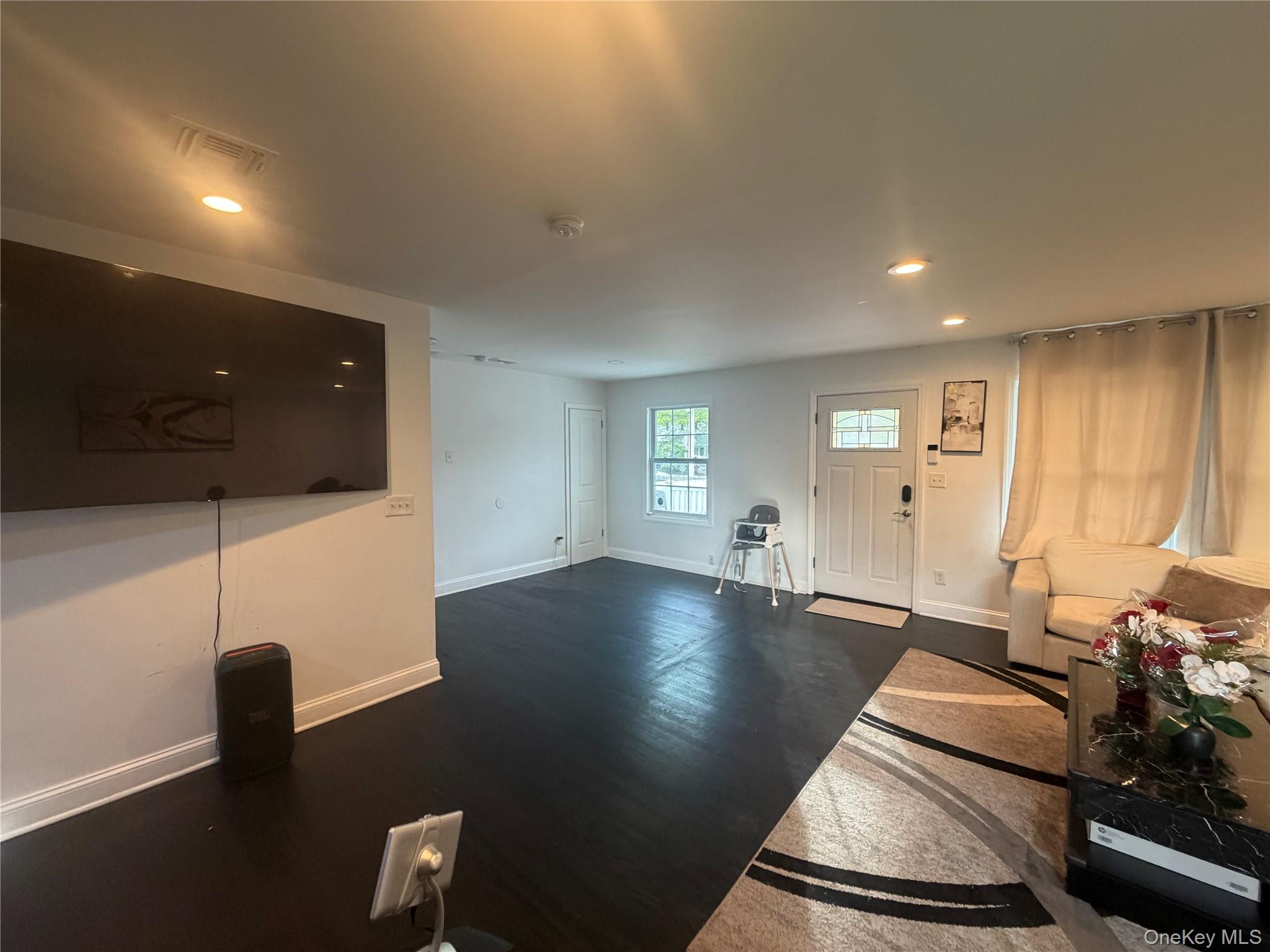 1013 Merriam Road — photo 6