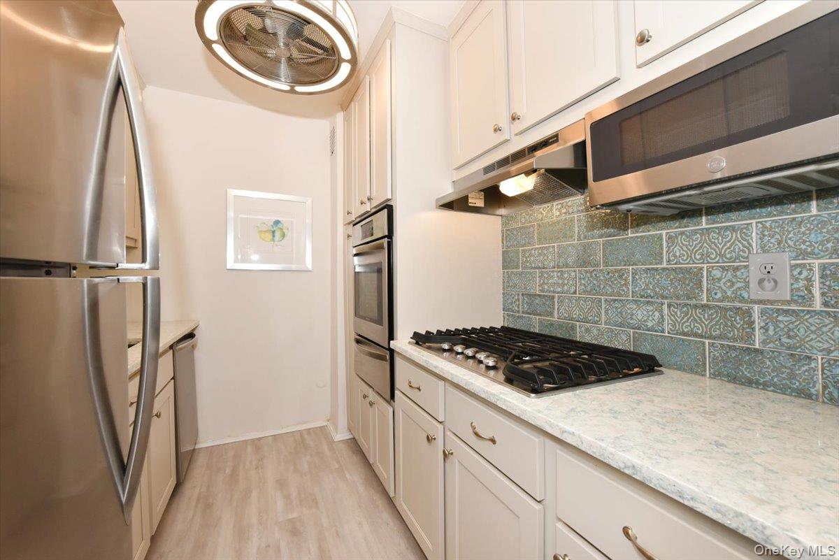 50 HILL PARK Avenue #1-L — photo 14