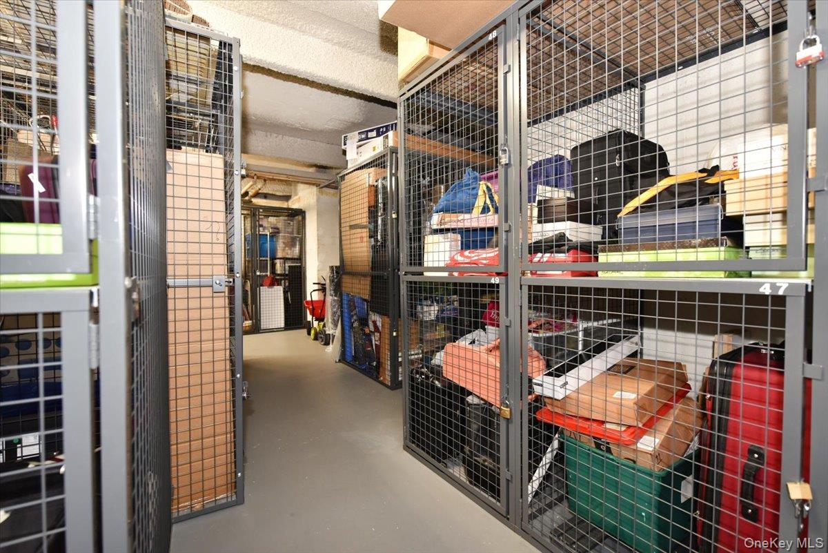 50 HILL PARK Avenue #1-L — photo 26