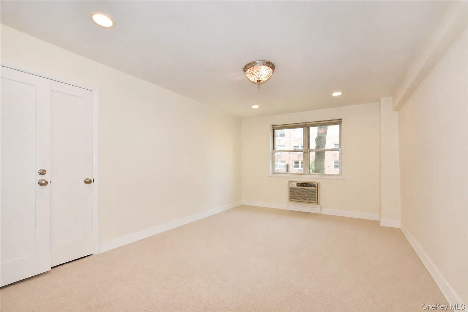 50 HILL PARK Avenue #1-L — photo 9