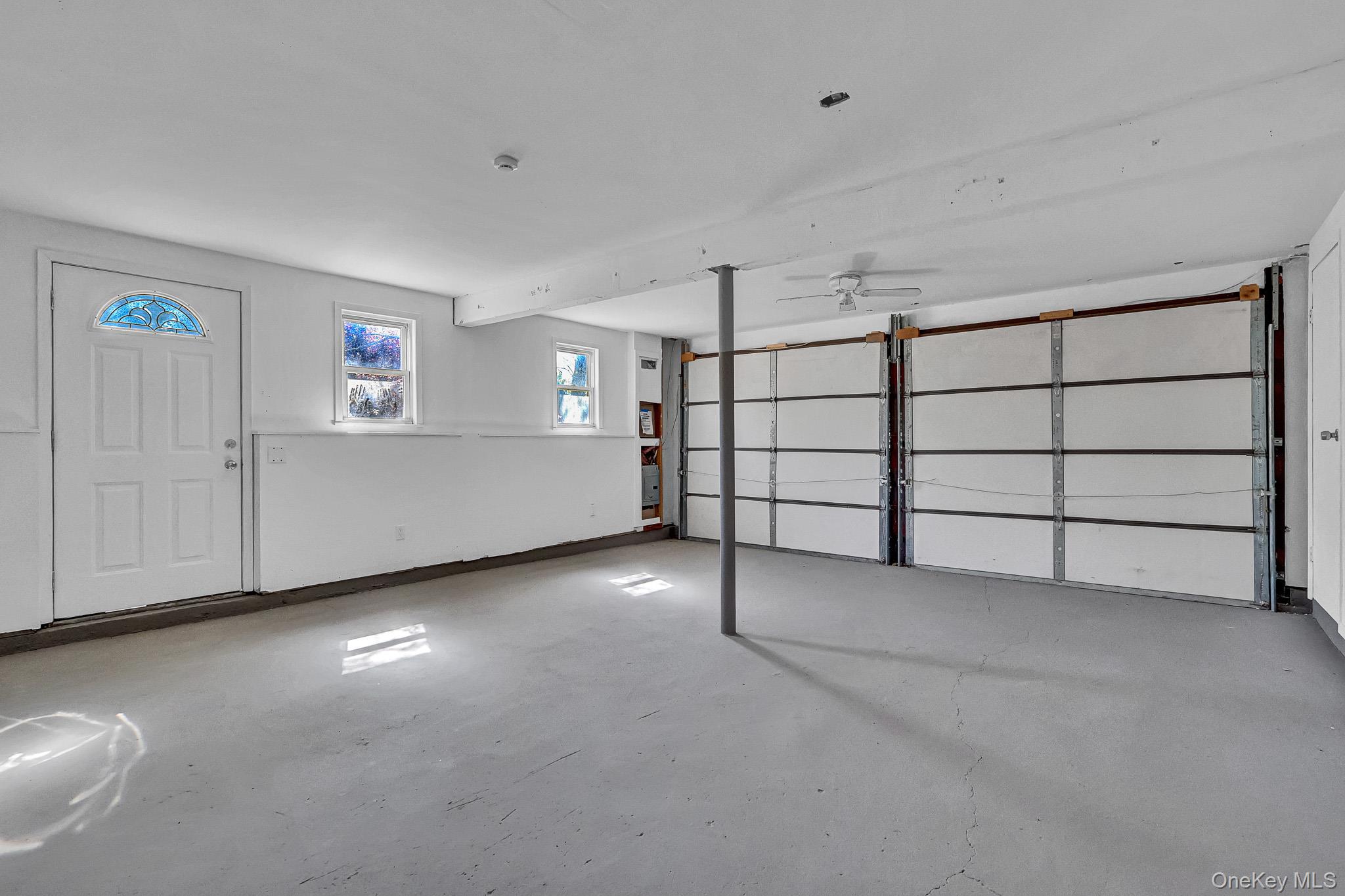 335 Babylon Street — photo 22