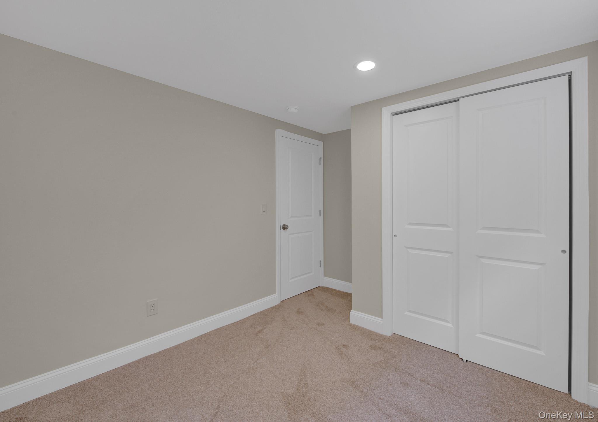 11 Parkwood Road — photo 16