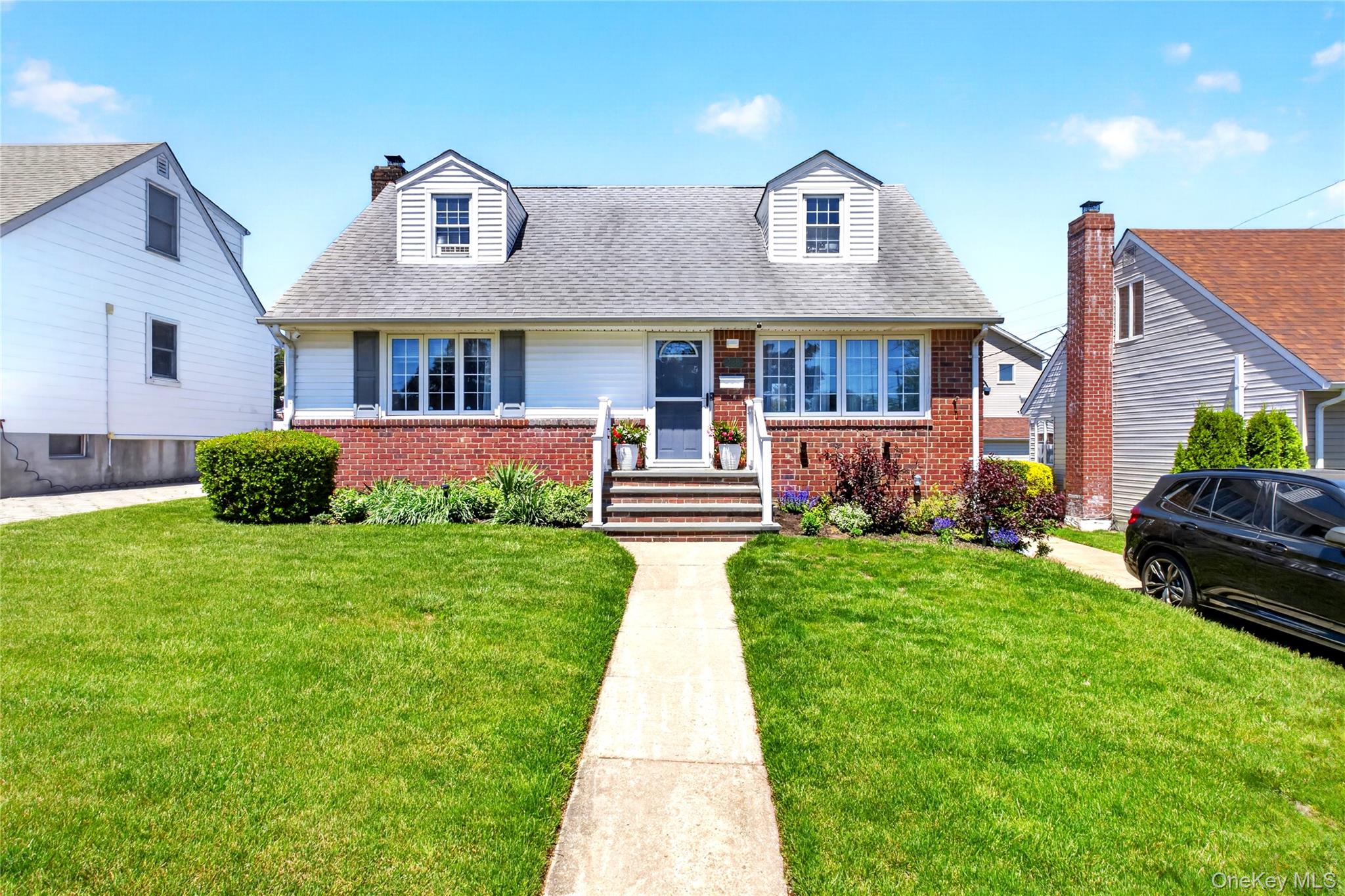 288 Arlington Street, Mineola