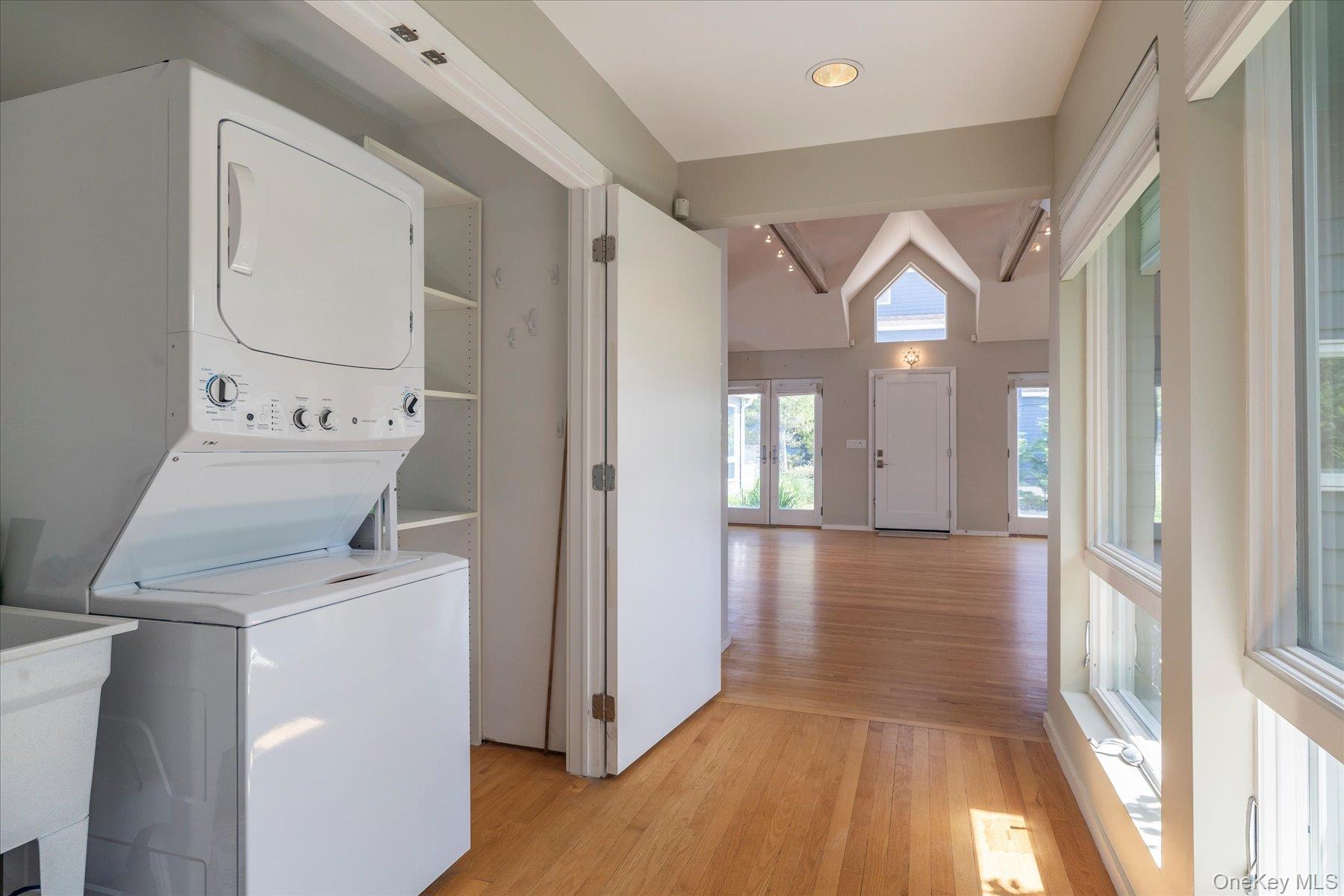 33 Bath Street — photo 17