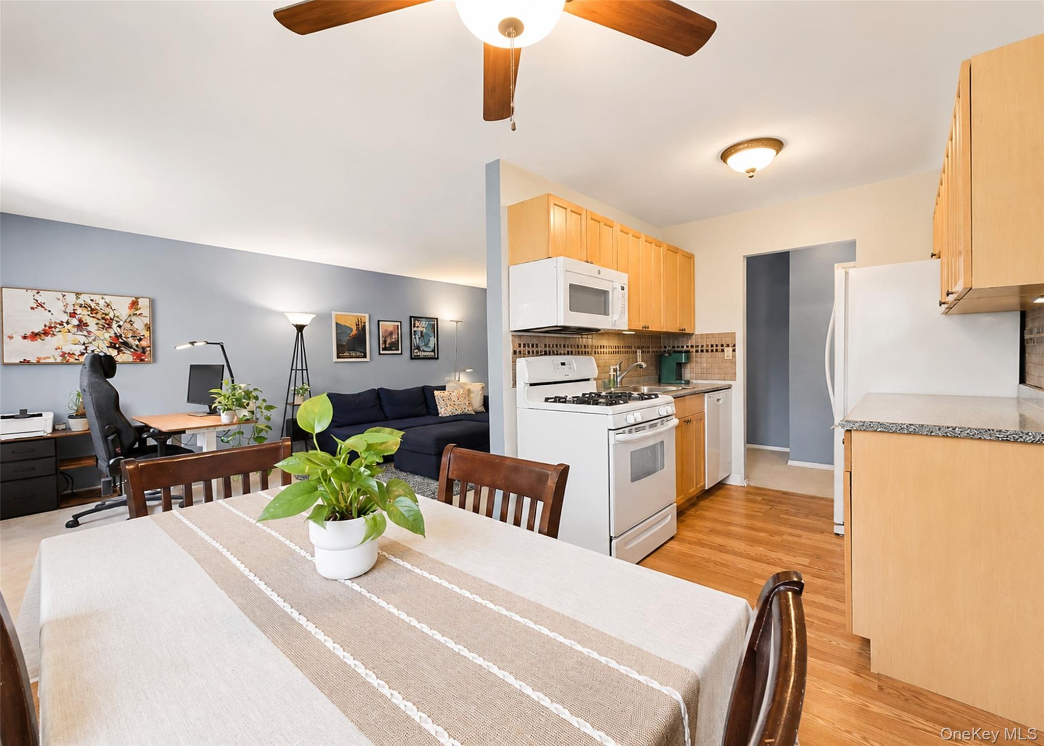 460 Old Town Road #3K — photo 5