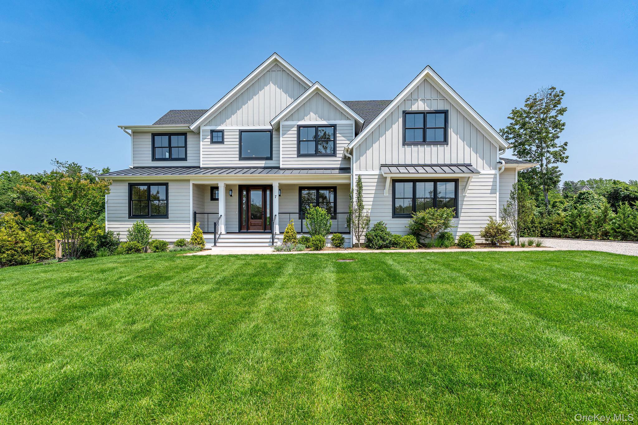 7 Sea Crest Court, Jamesport
