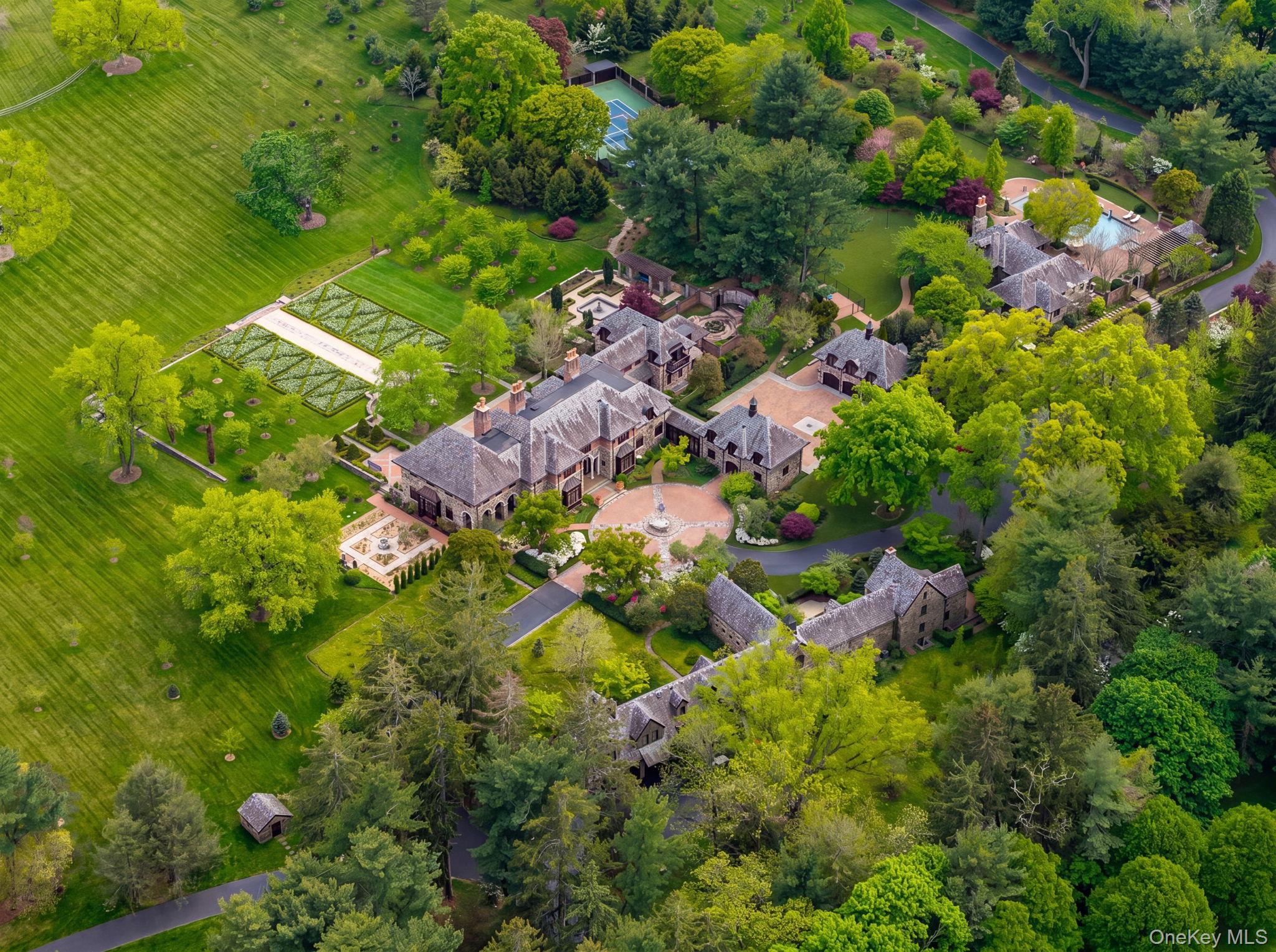 1 Applewood Estate — photo 4