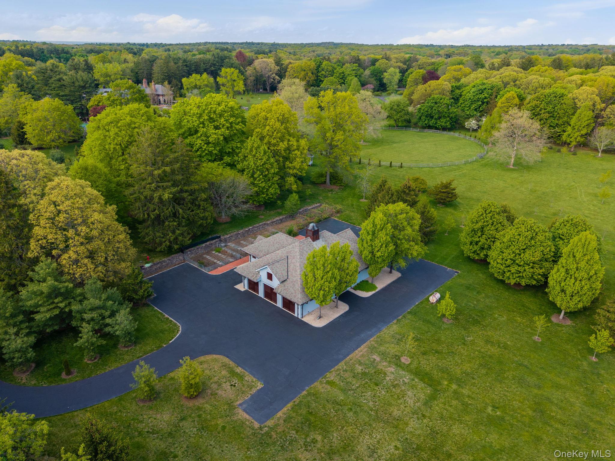 1 Applewood Estate — photo 41