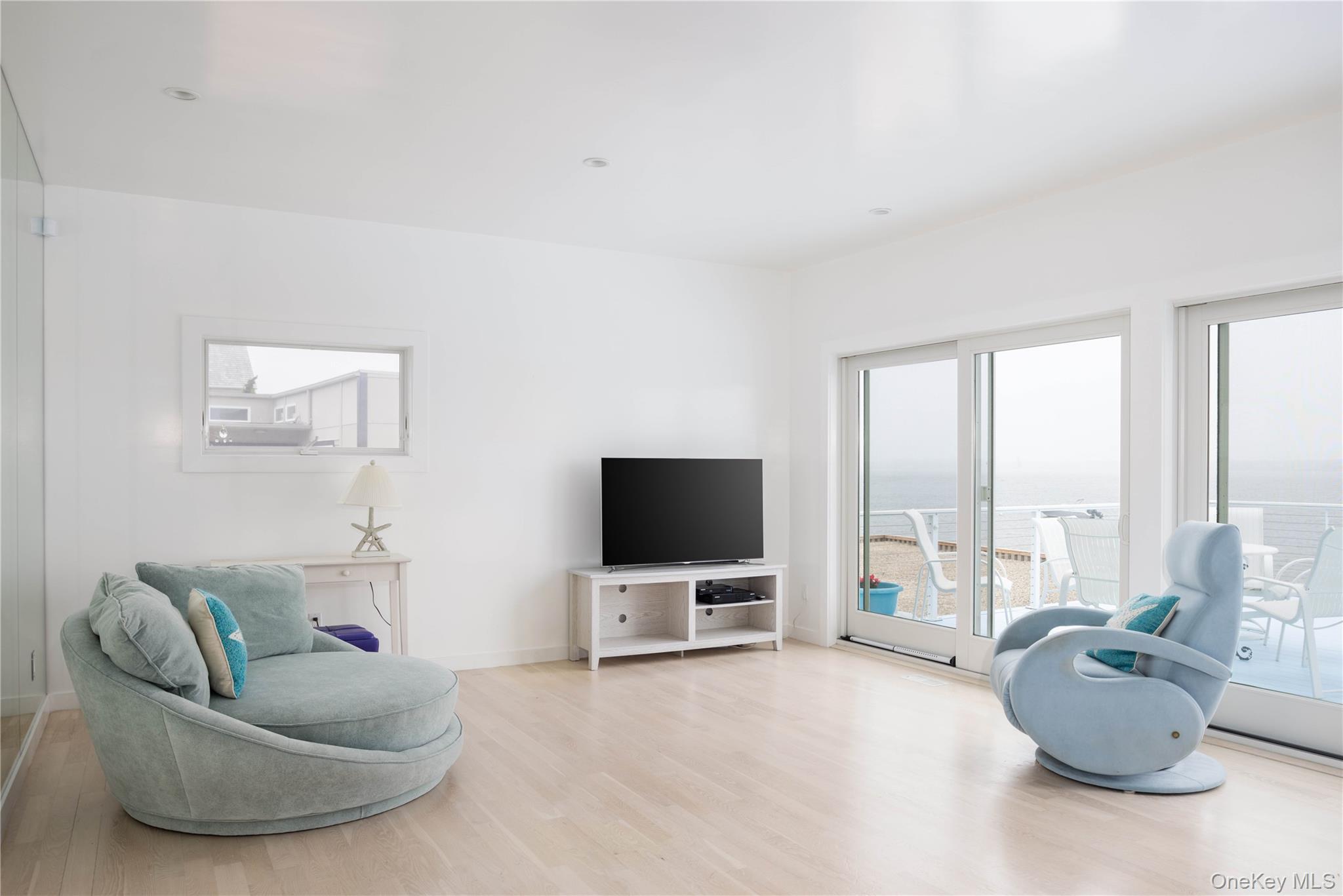 398 Dune Road — photo 10