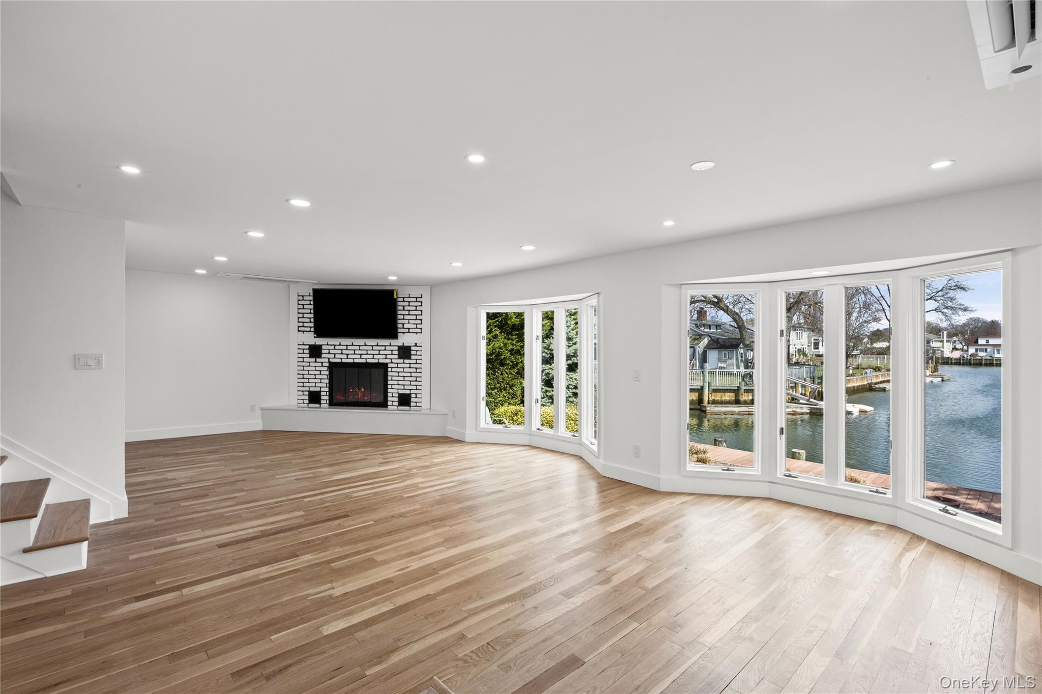 119 Alhambra Road — photo 3