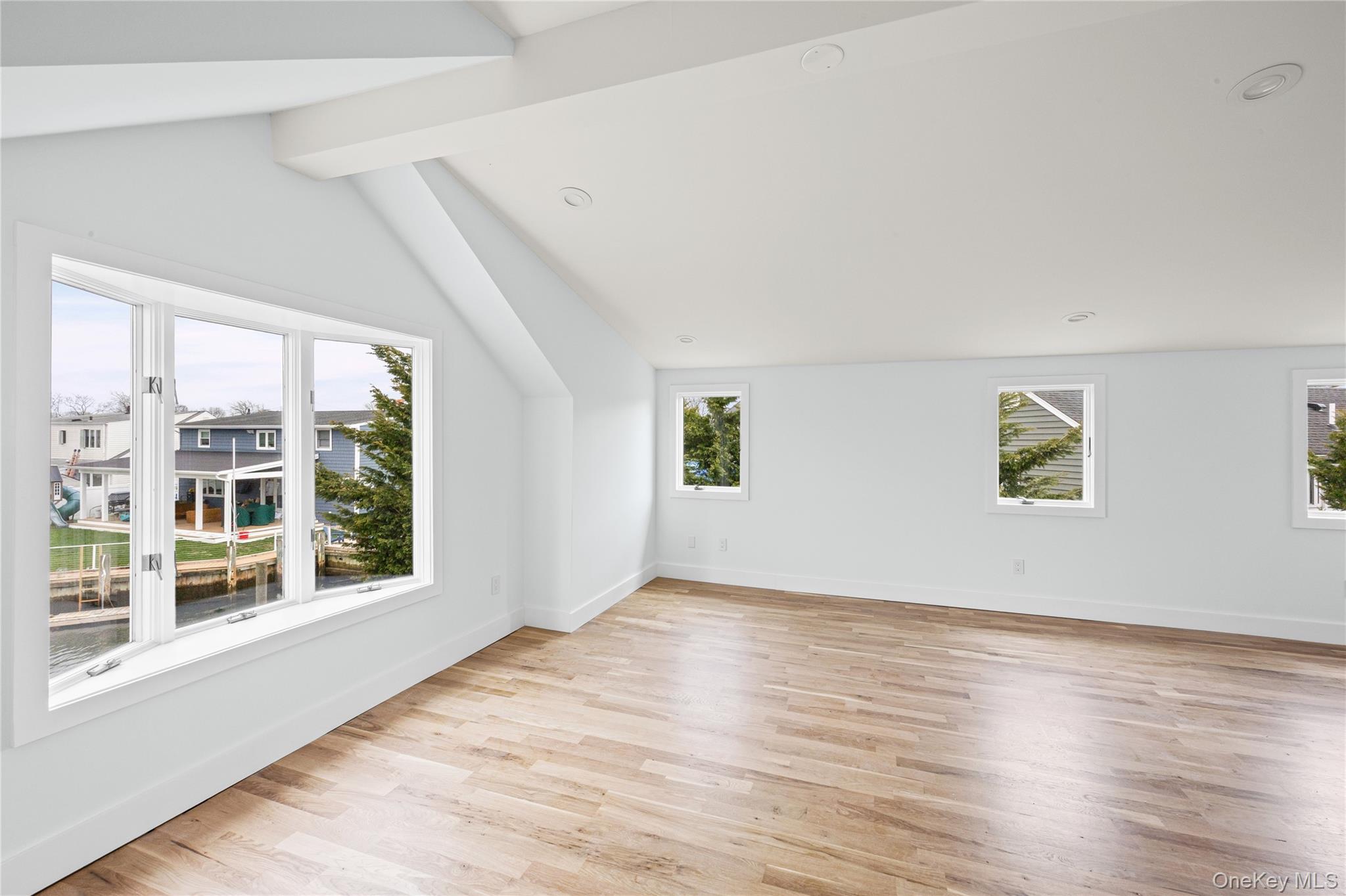 119 Alhambra Road — photo 32