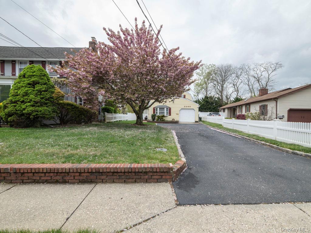 2080 Seamans Neck Road — photo 2
