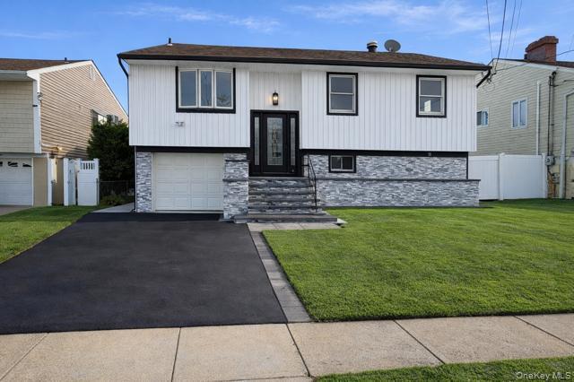 62 1st Street, Freeport