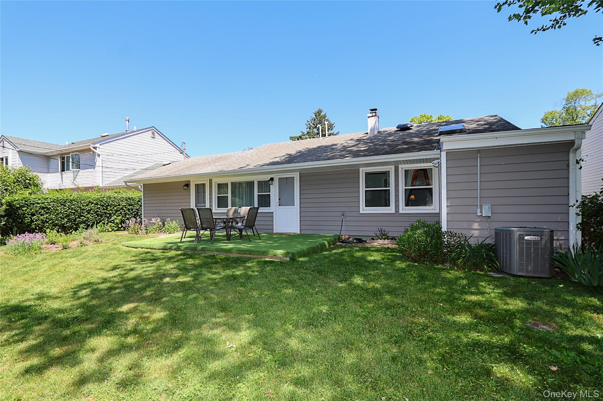 12 Ronan Road — photo 28