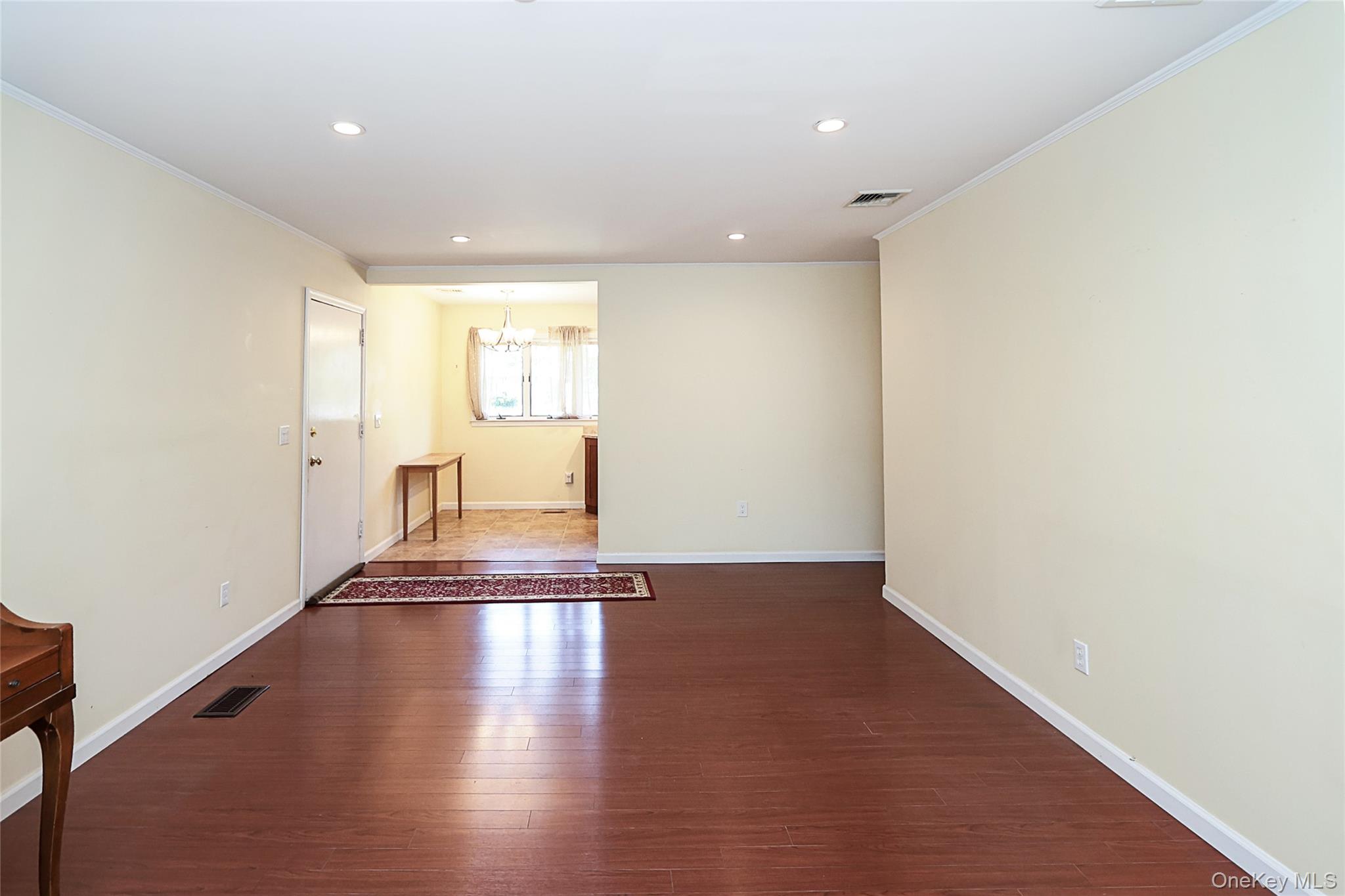 12 Ronan Road — photo 9