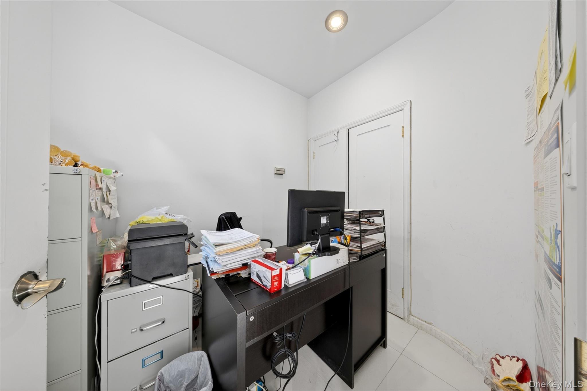 82-20 Britton Avenue — photo 16