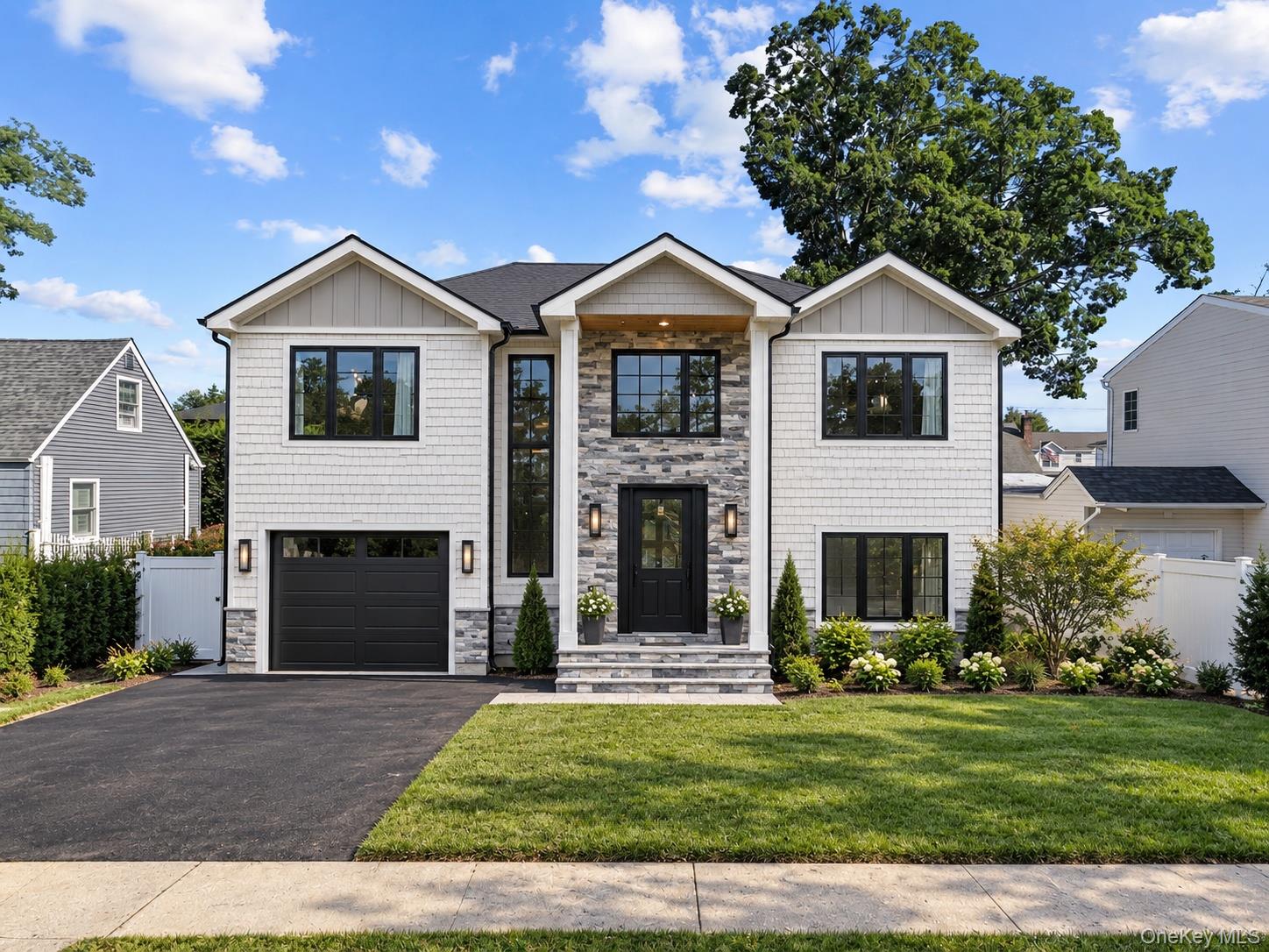 157 Rhode Island Avenue, Massapequa
