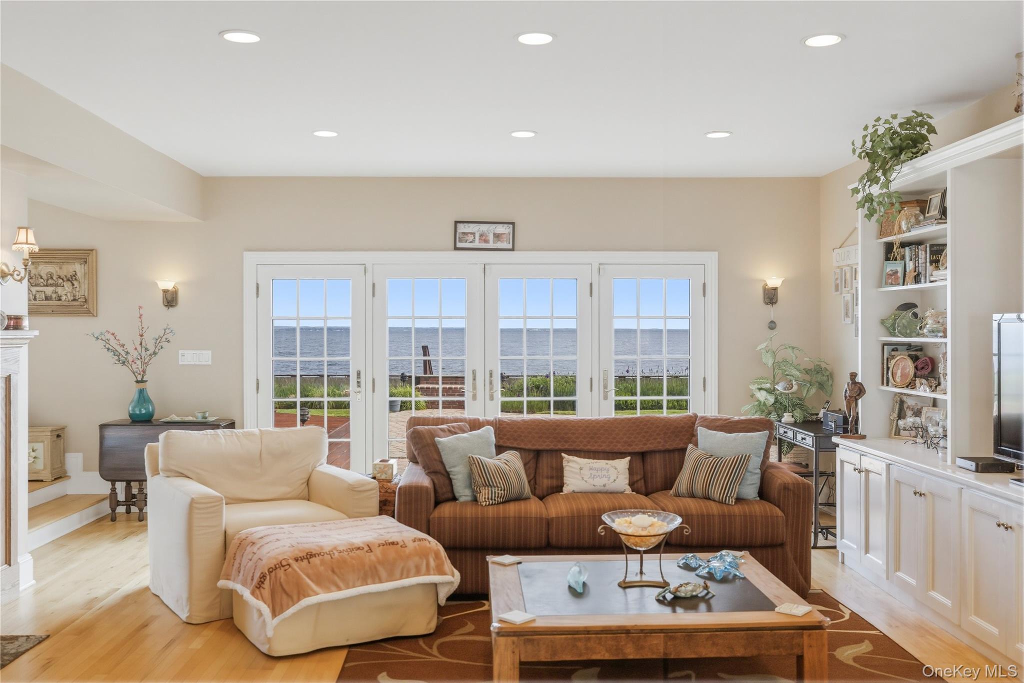 19 Oak Shore Drive — photo 5