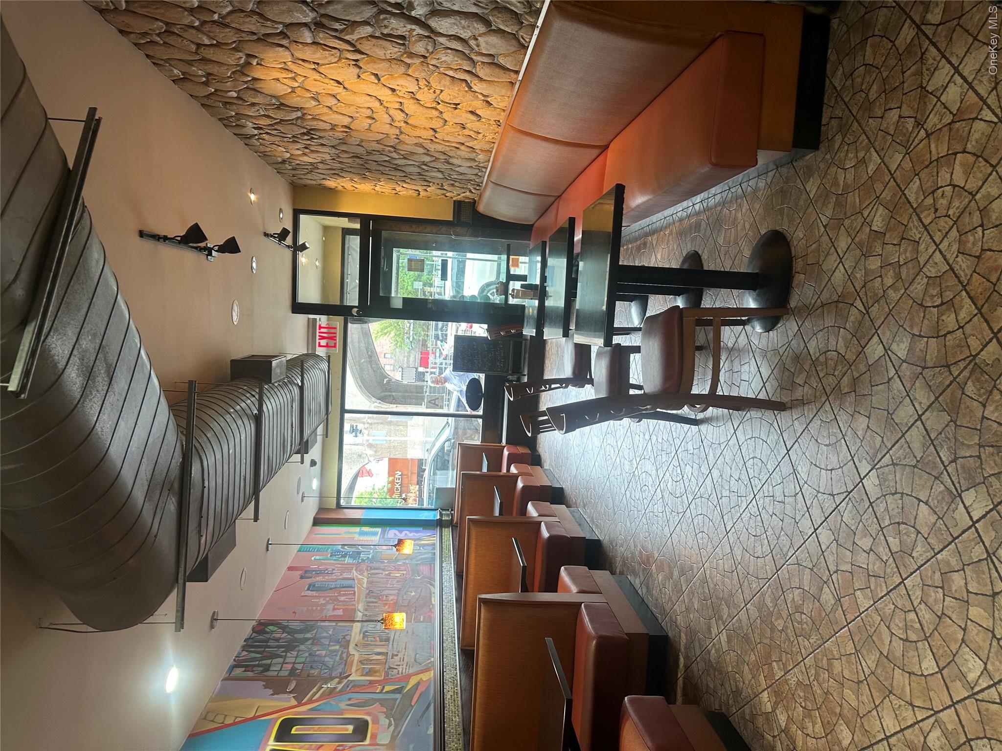 4311 Queens Boulevard — photo 2