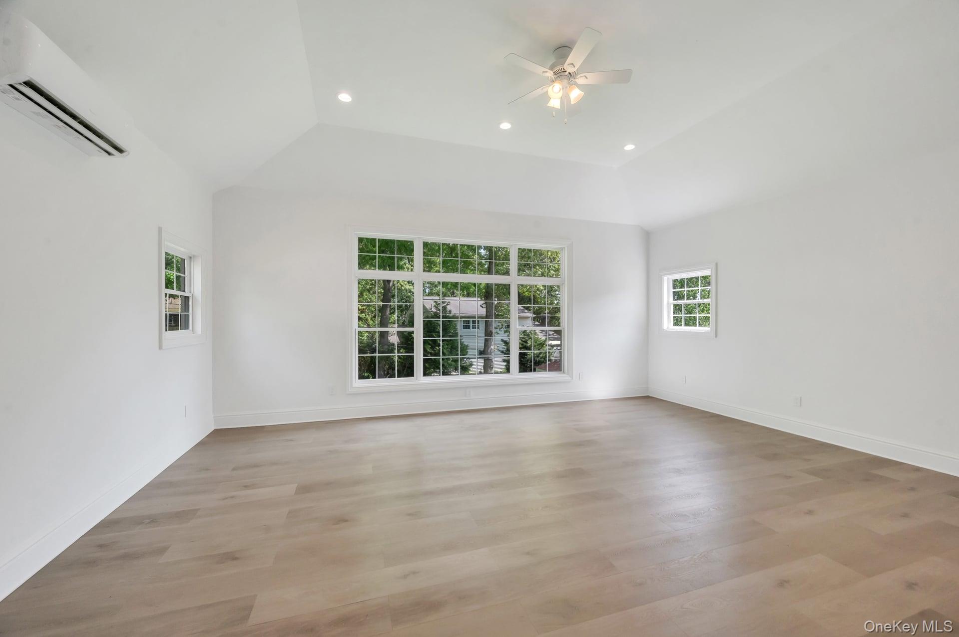 11 Amboy Lane — photo 43