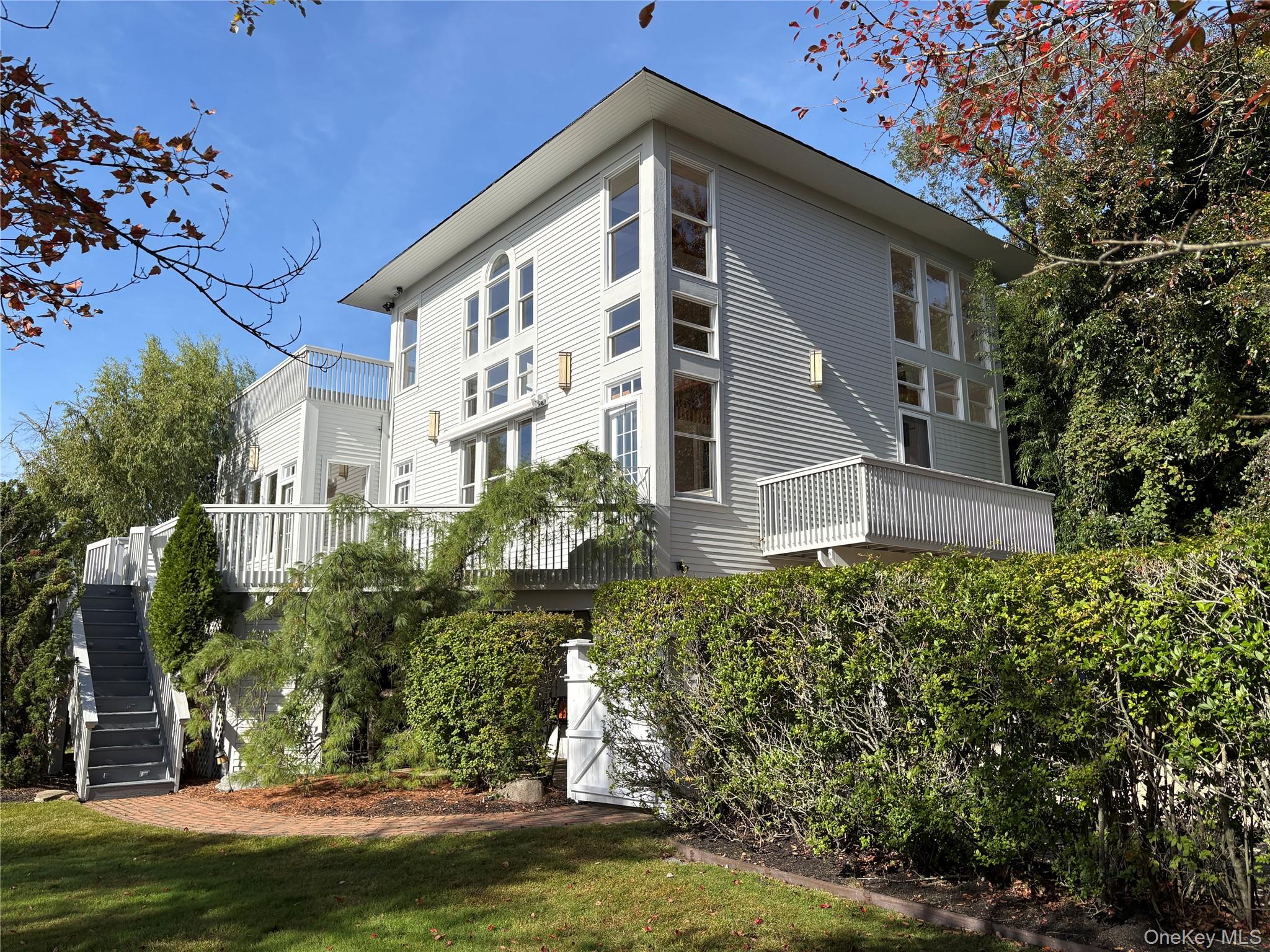 238 Beaver Dam Road, Brookhaven