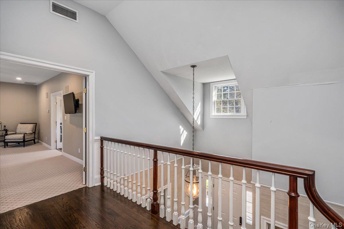 100 Elderfields Road — photo 15