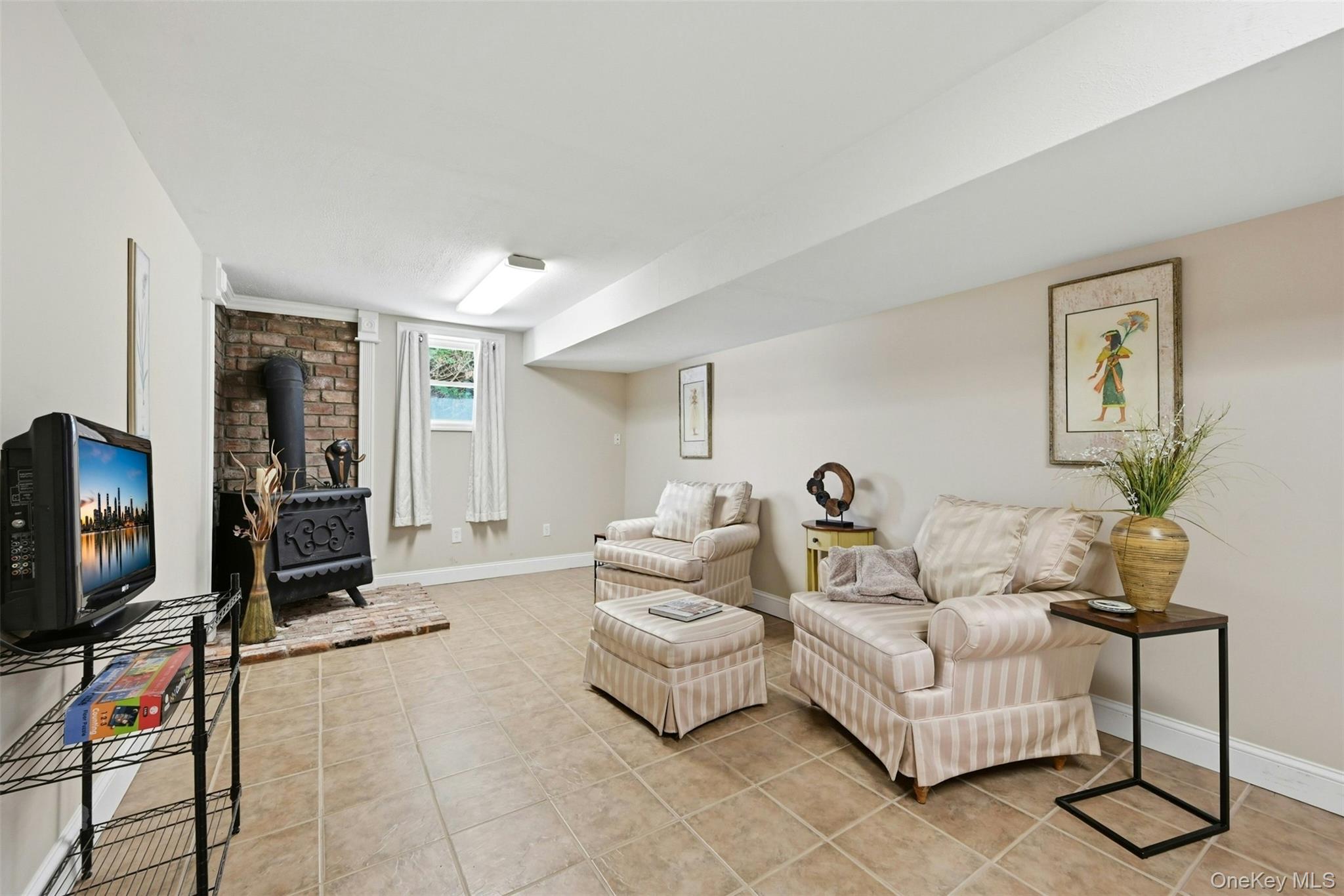 661 Shore Drive — photo 31