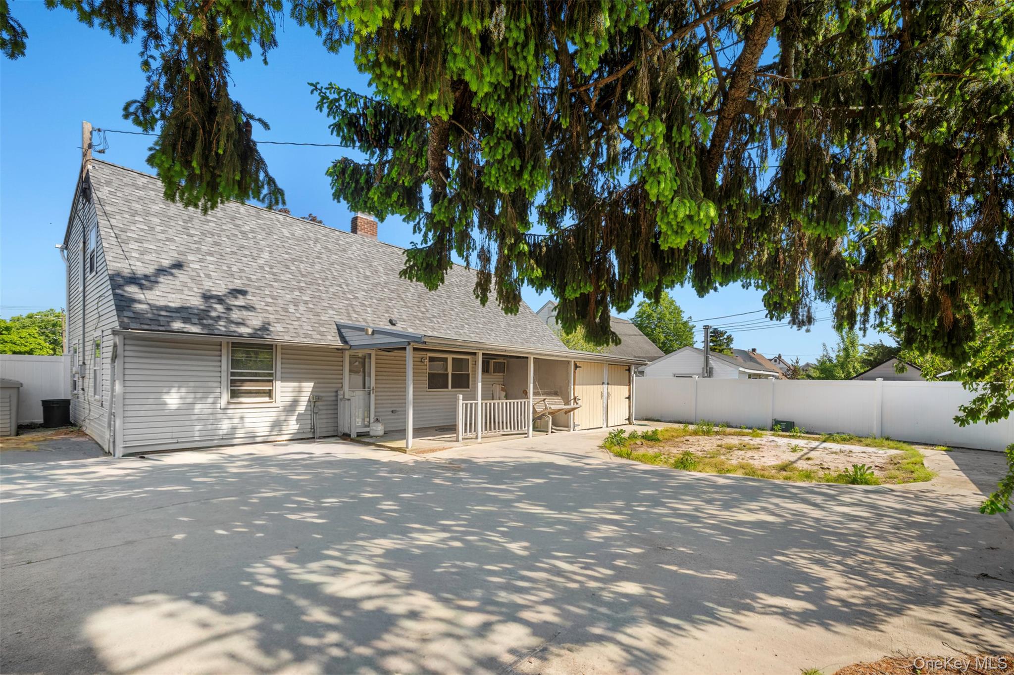 22 Lowland Road — photo 46