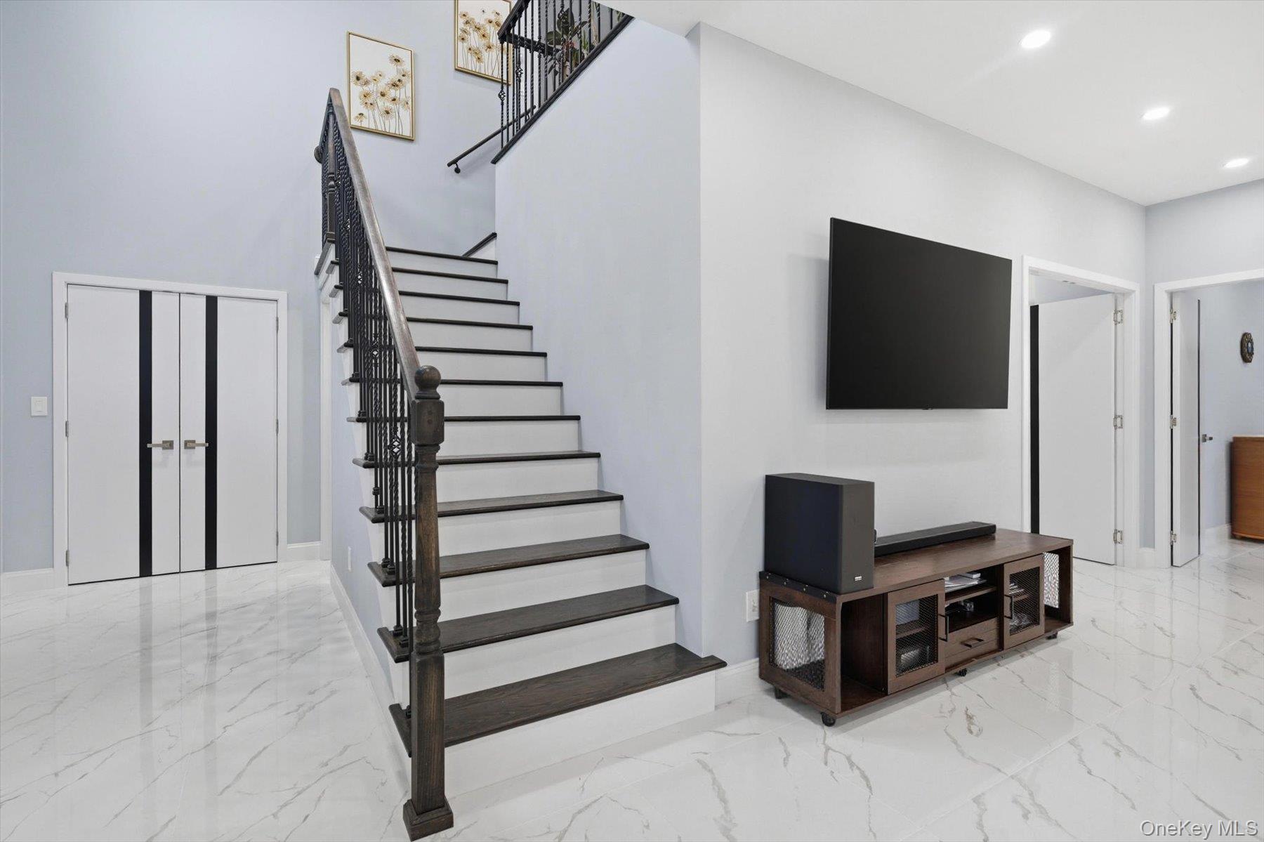 3563 Raven Street — photo 3