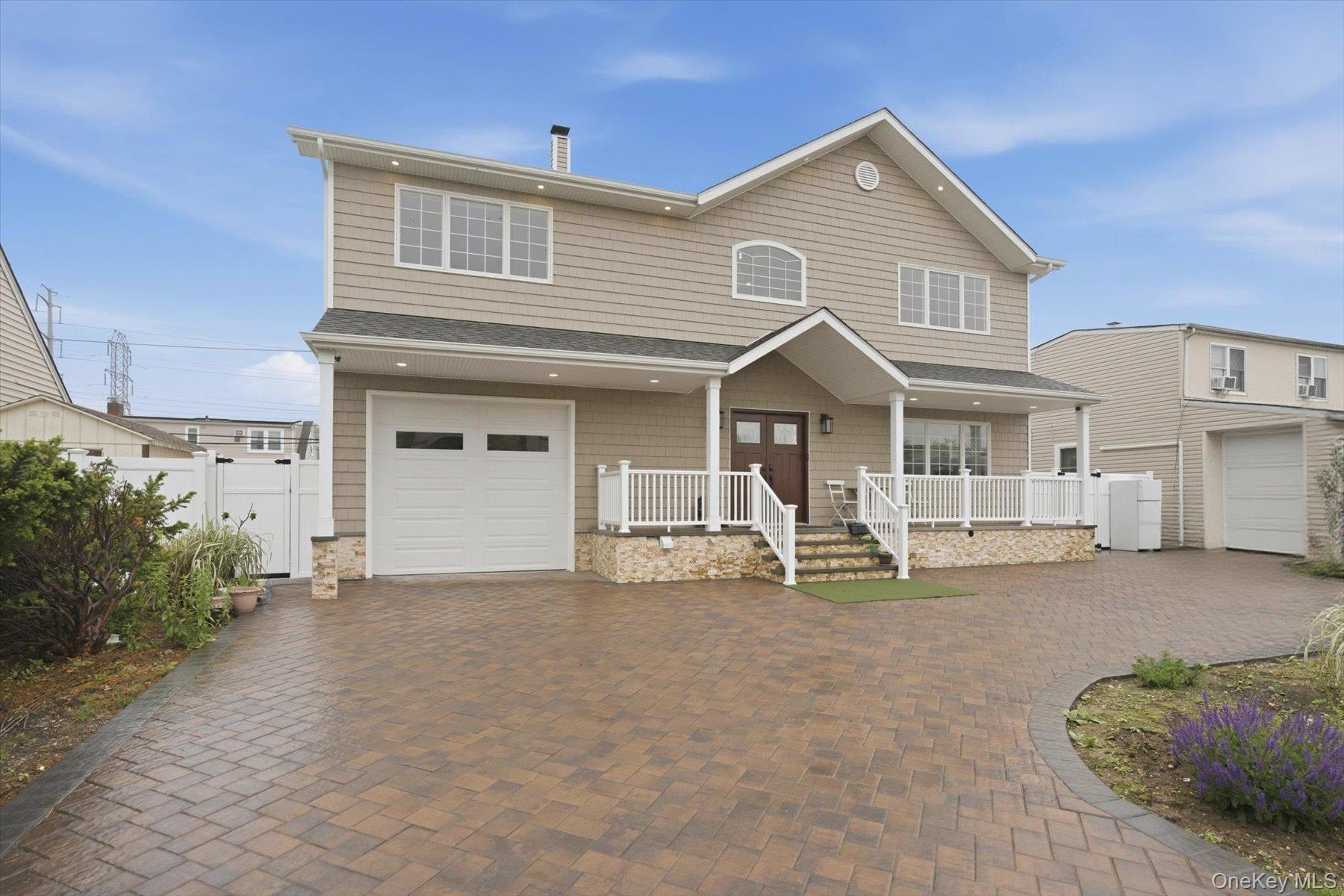 3563 Raven Street, Levittown