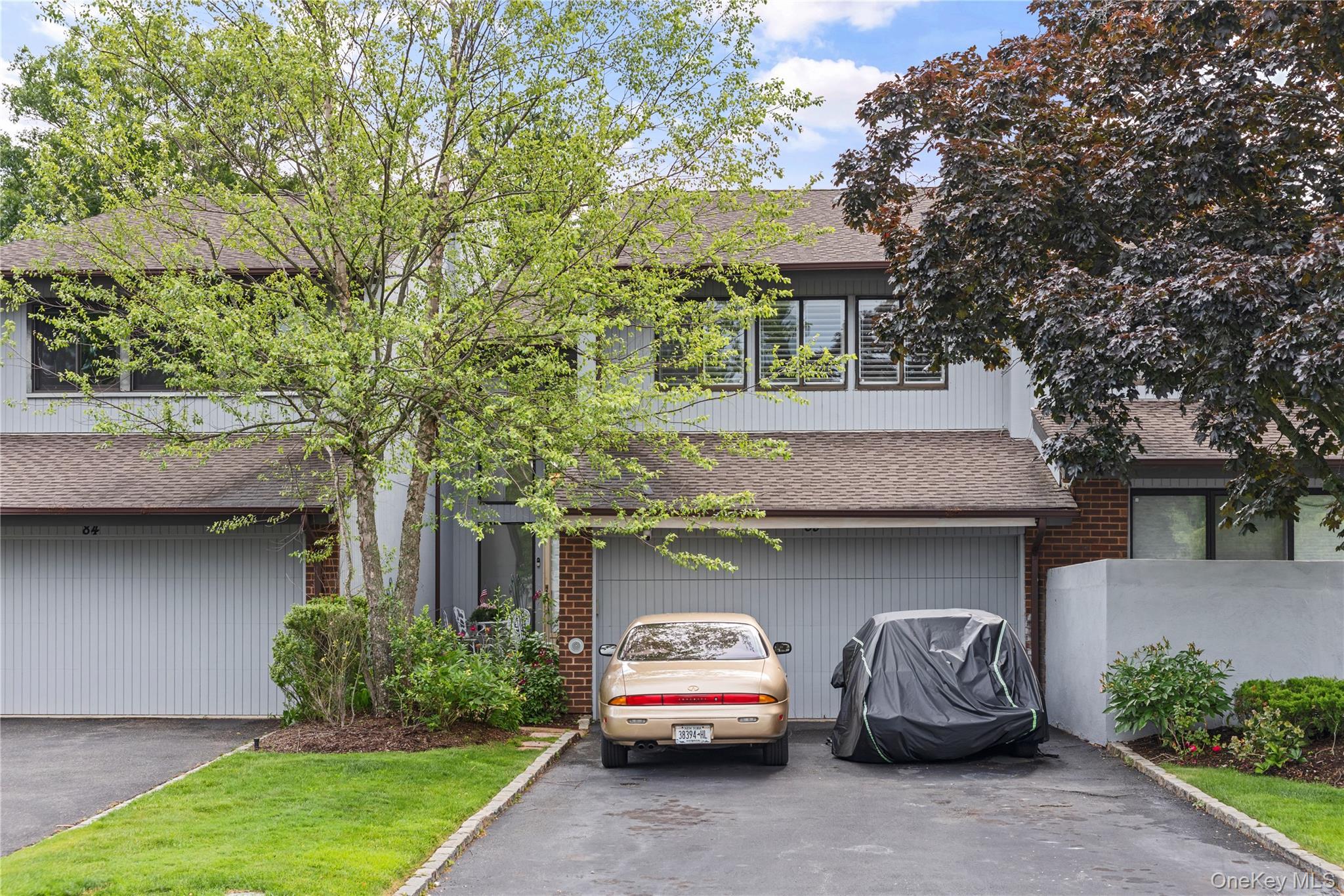83 Foxwood Drive, Jericho