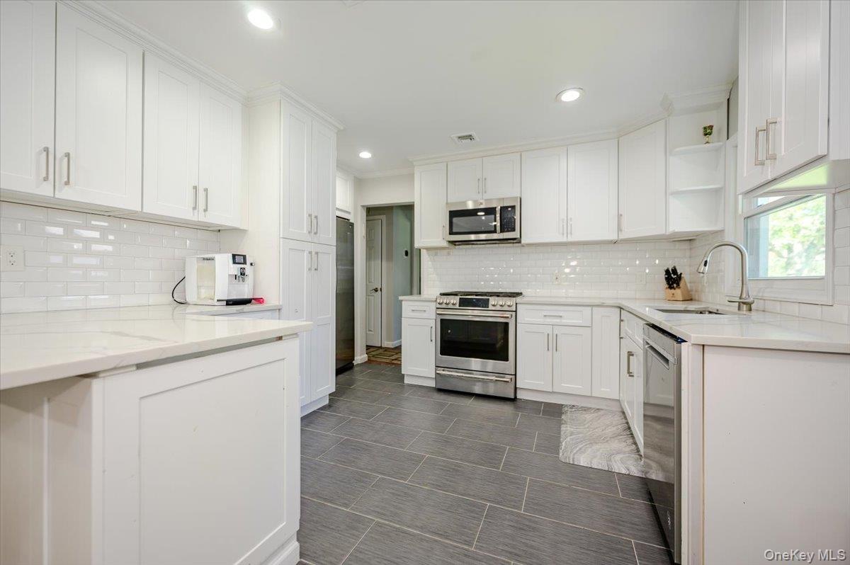 534 Allen Road — photo 8