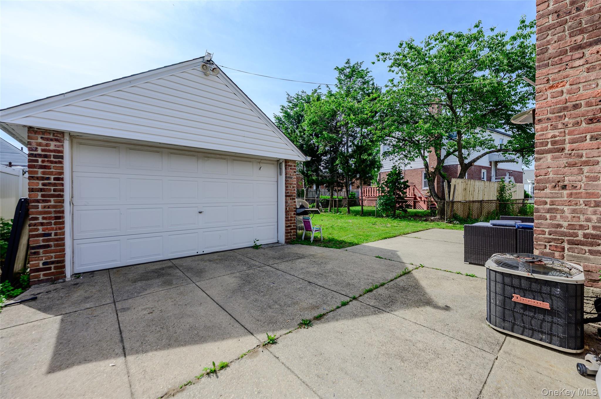58 Montgomery Street — photo 19
