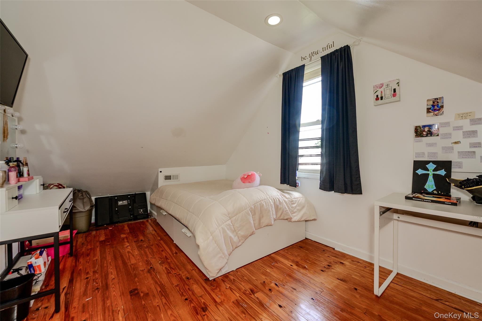 58 Montgomery Street — photo 10