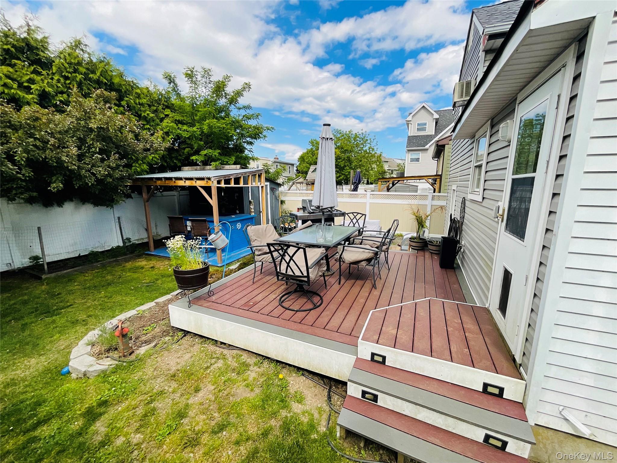 35 Jackson Avenue — photo 24
