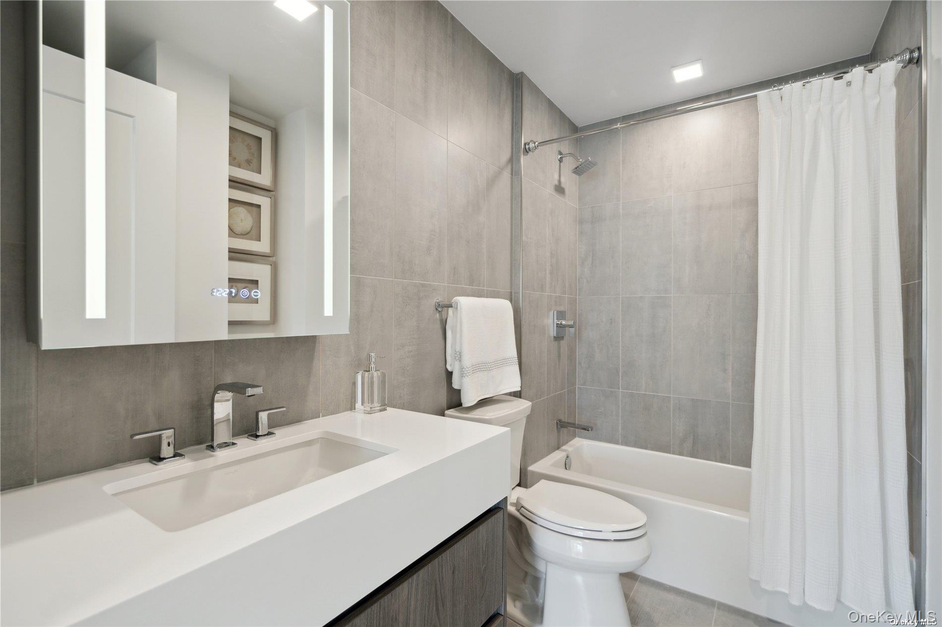 218 Middle Neck Road #213 — photo 34