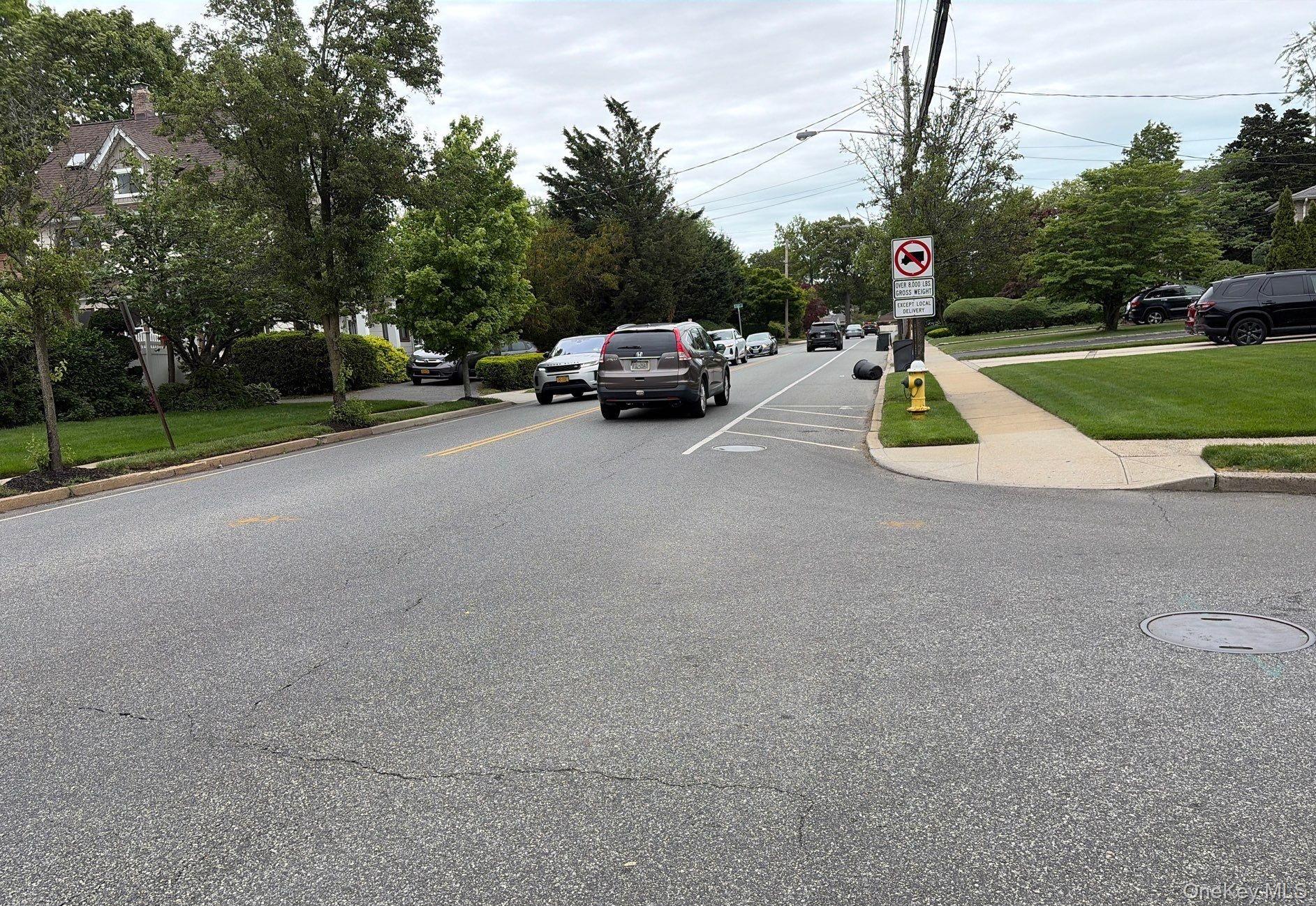 259 Lincoln Avenue — photo 4